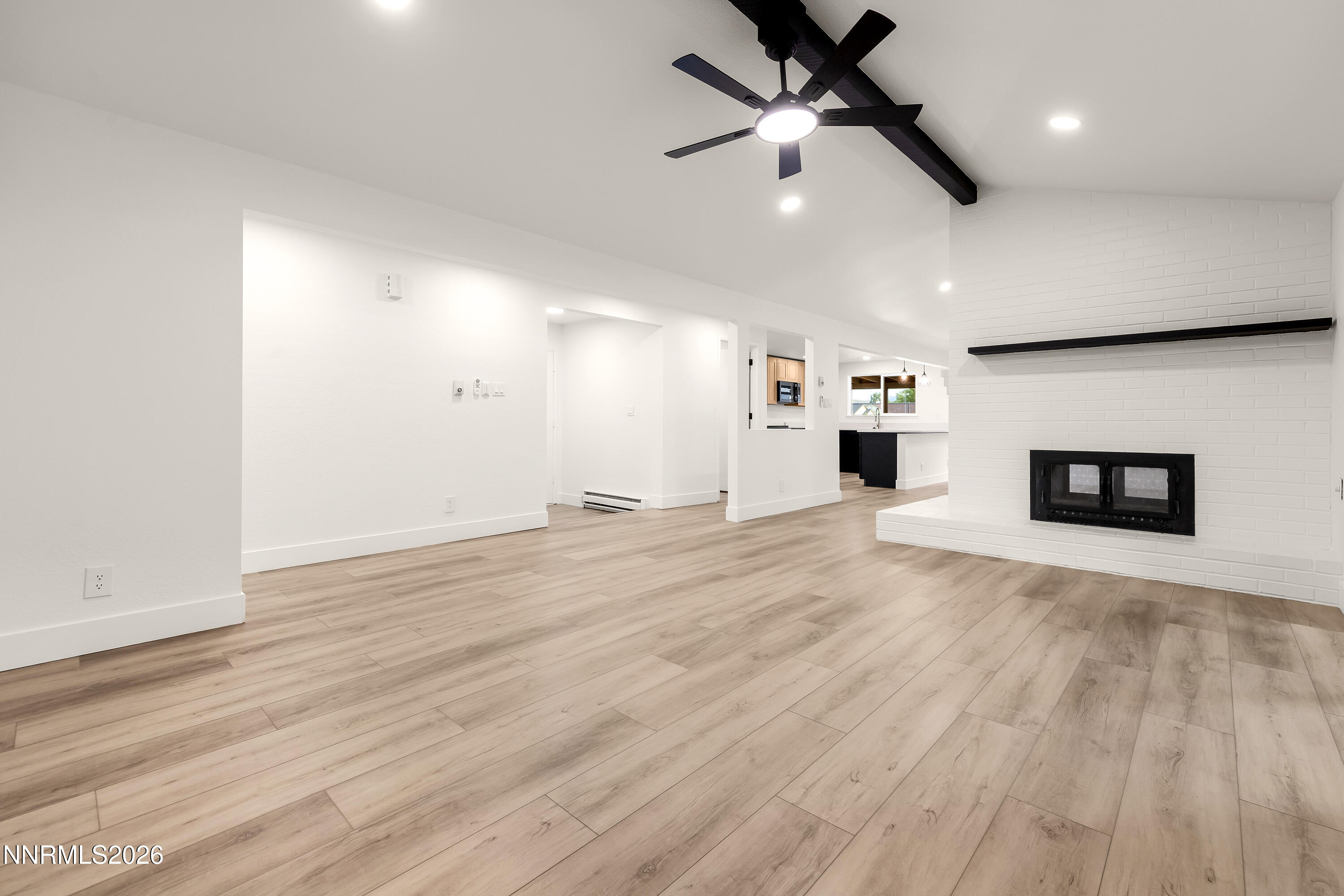 802 Lyell Way Property Photo 8