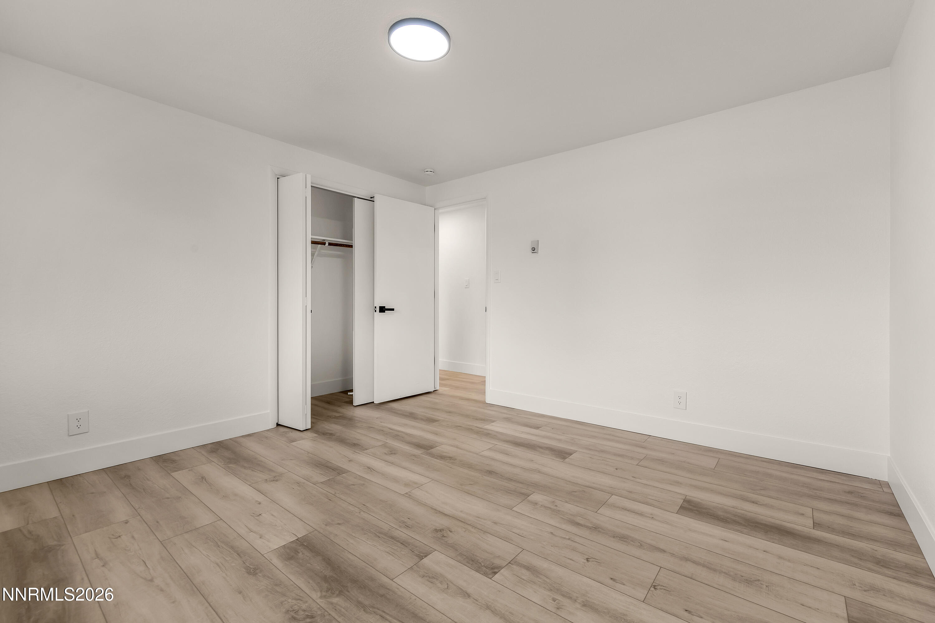 802 Lyell Way Property Photo 32
