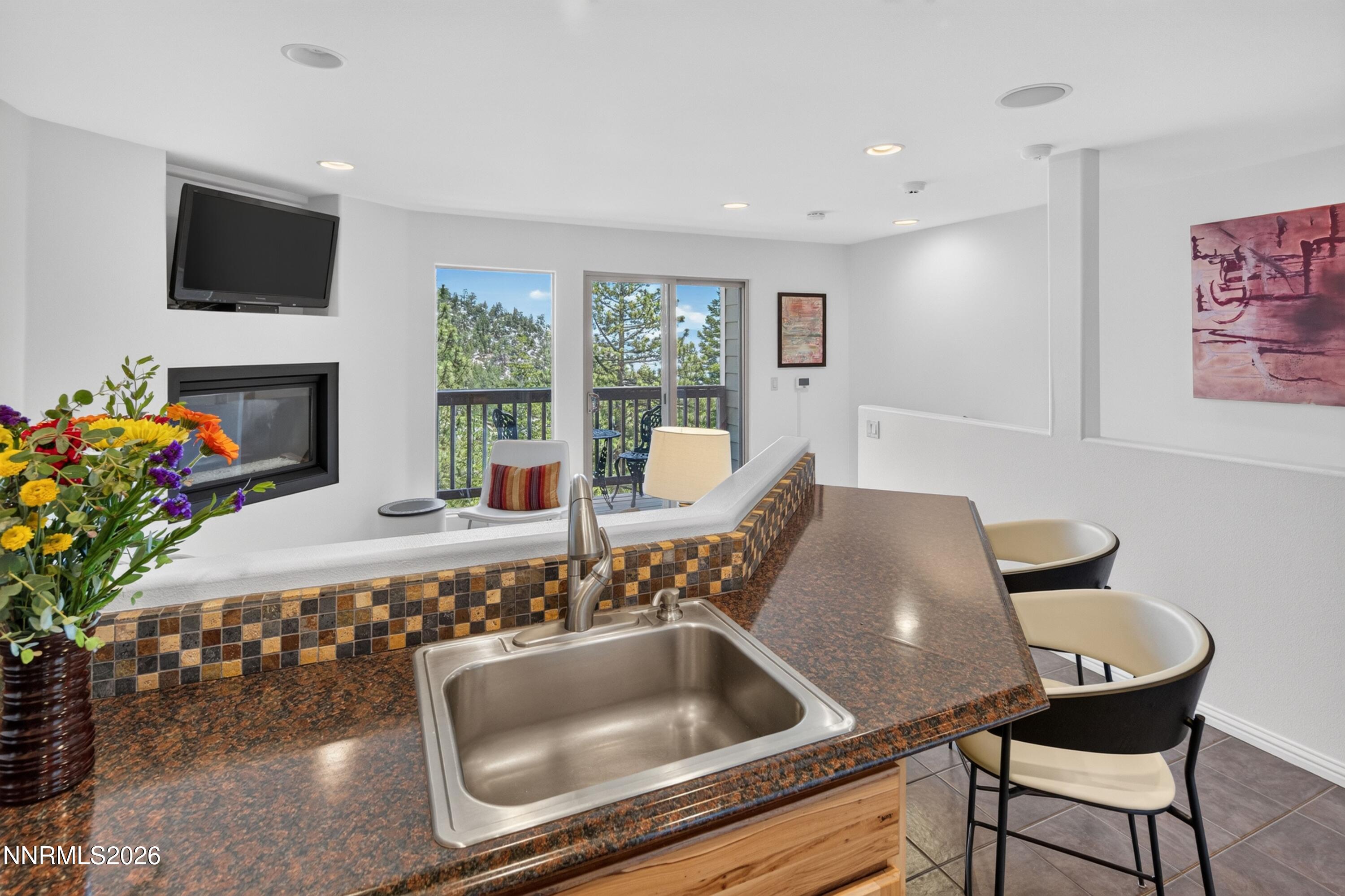 111 Tramway Drive 3-a Property Photo 10