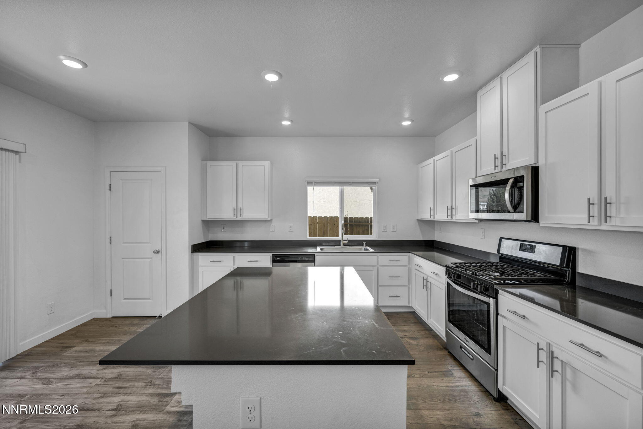 8918 Wolf Moon Drive Property Photo 30