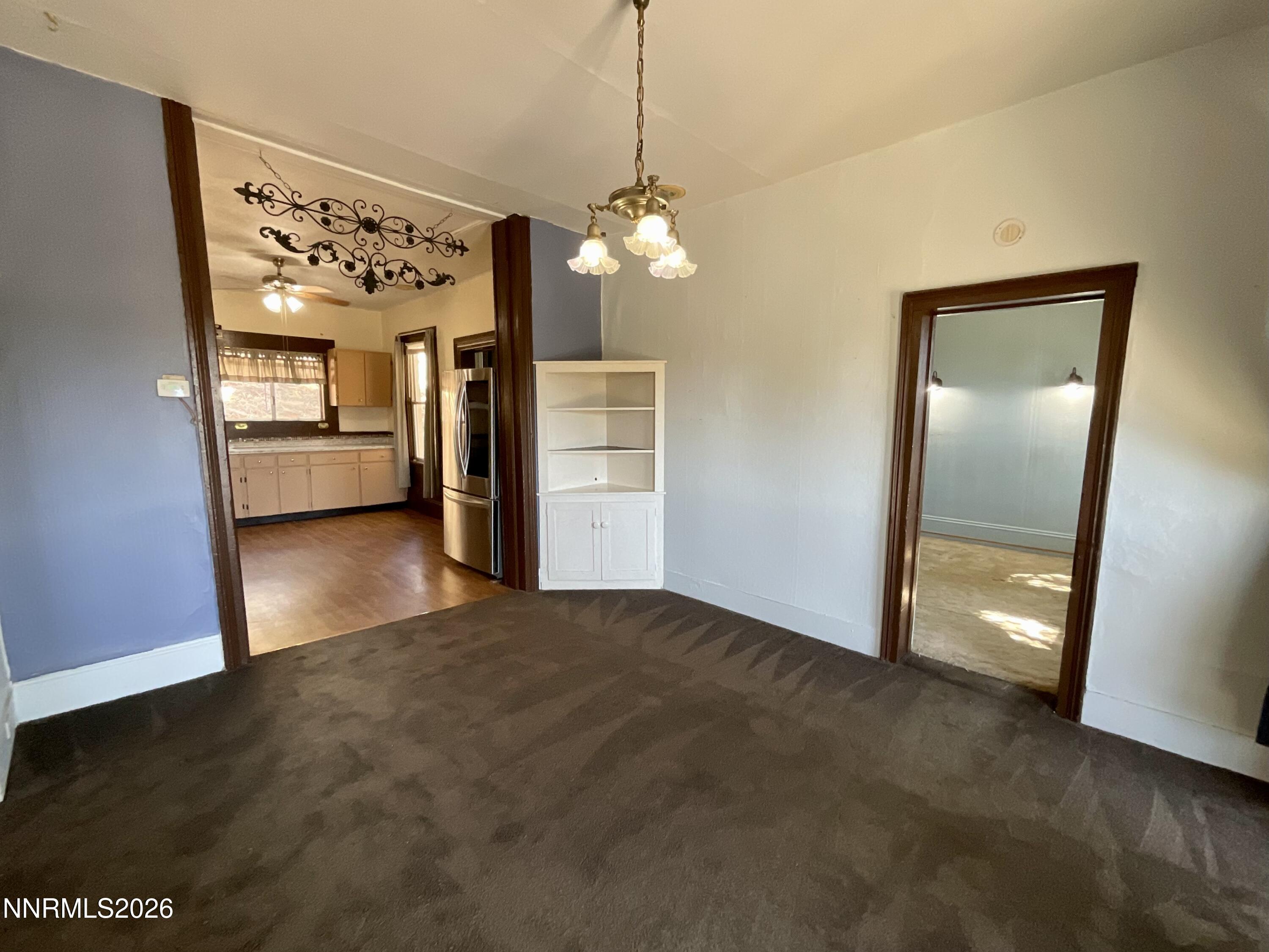 420 S D Street Property Photo 4