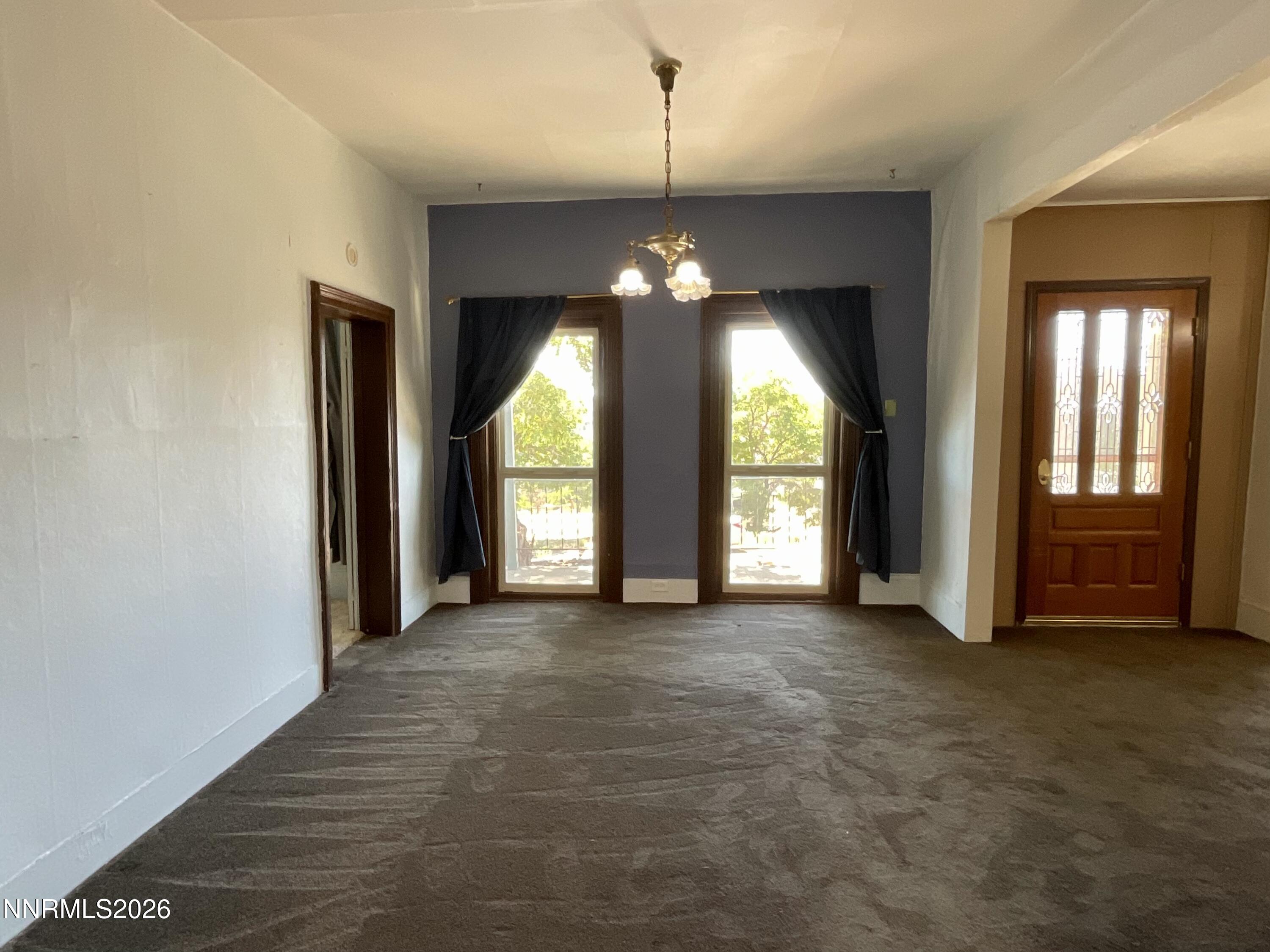 420 S D Street Property Photo 5