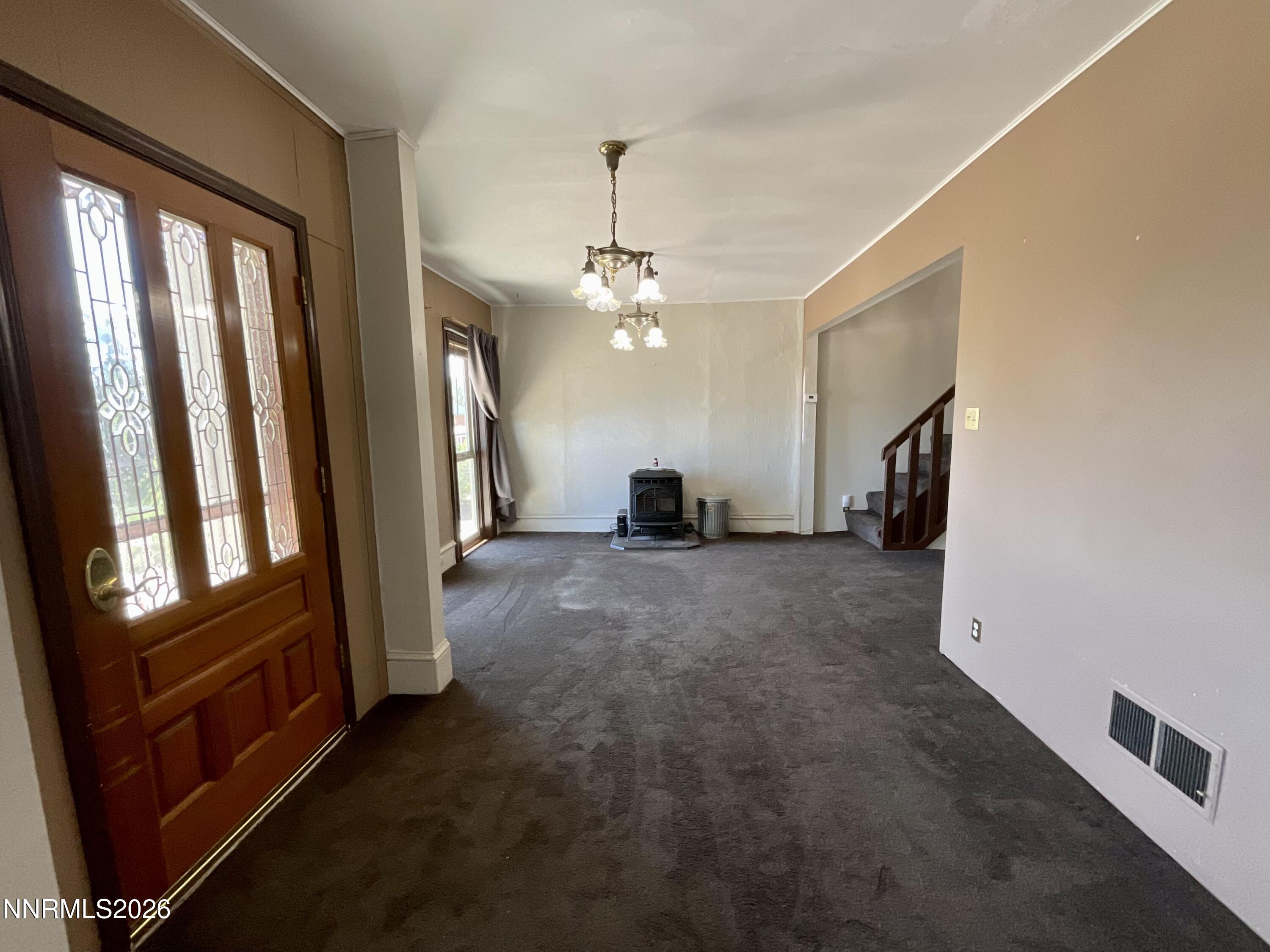420 S D Street Property Photo 6