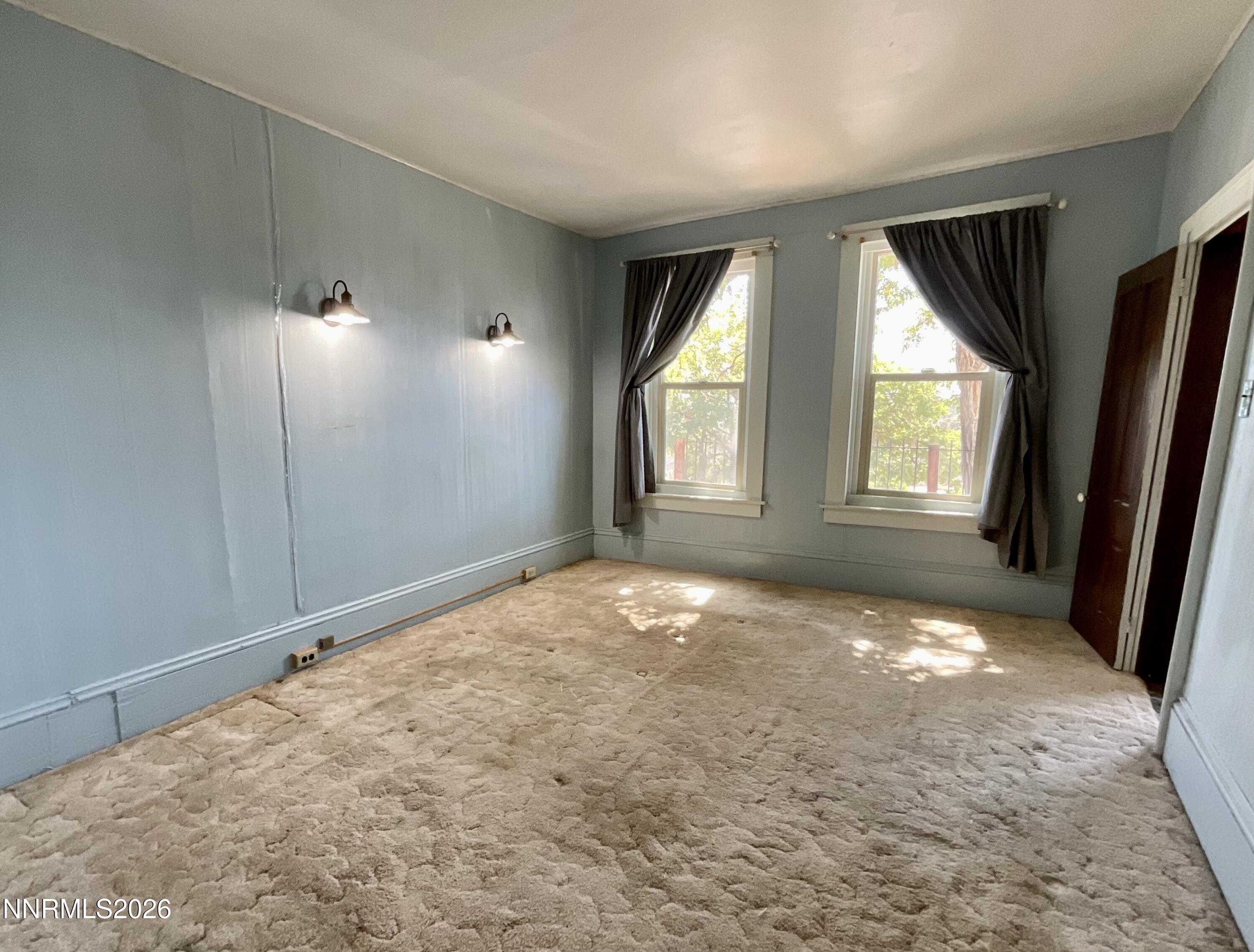 420 S D Street Property Photo 15