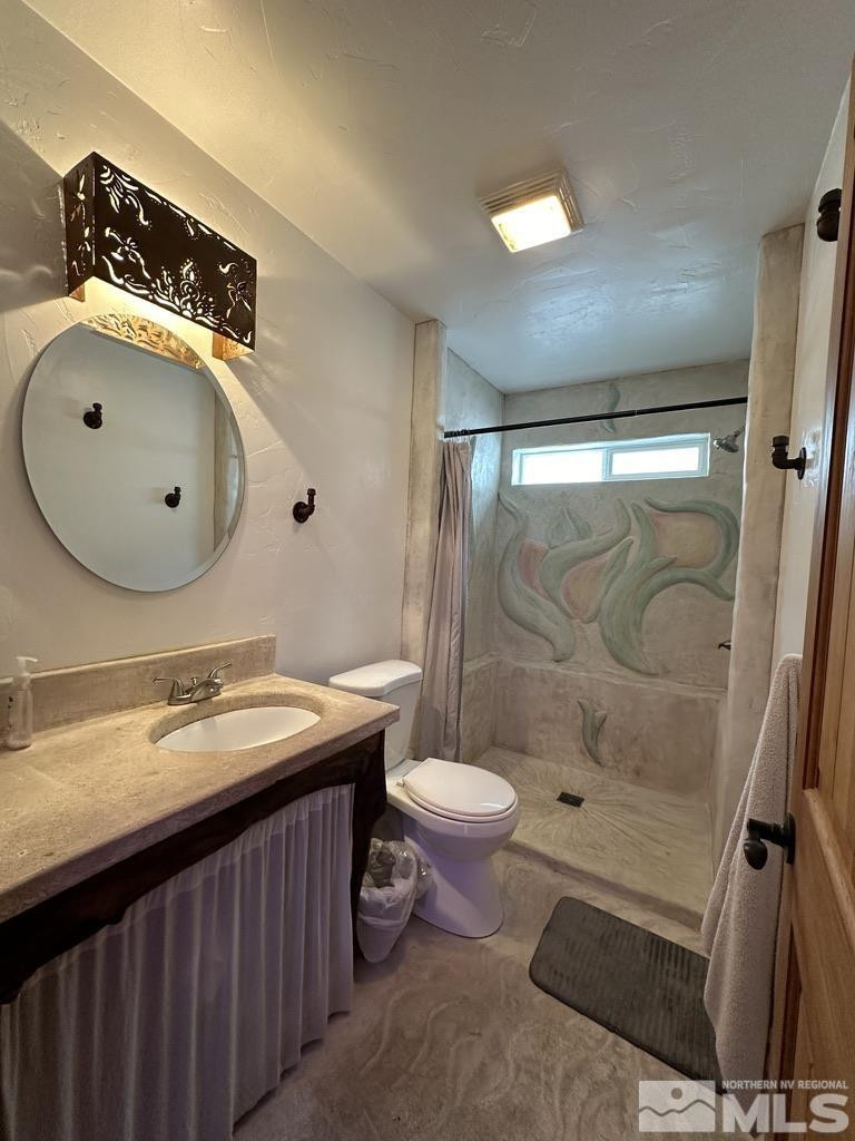 356 Galaxy Lane B Property Photo 23