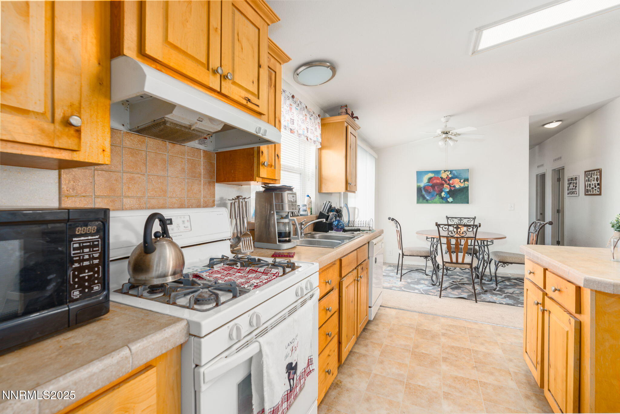 2820 Truckee Street Property Photo 6