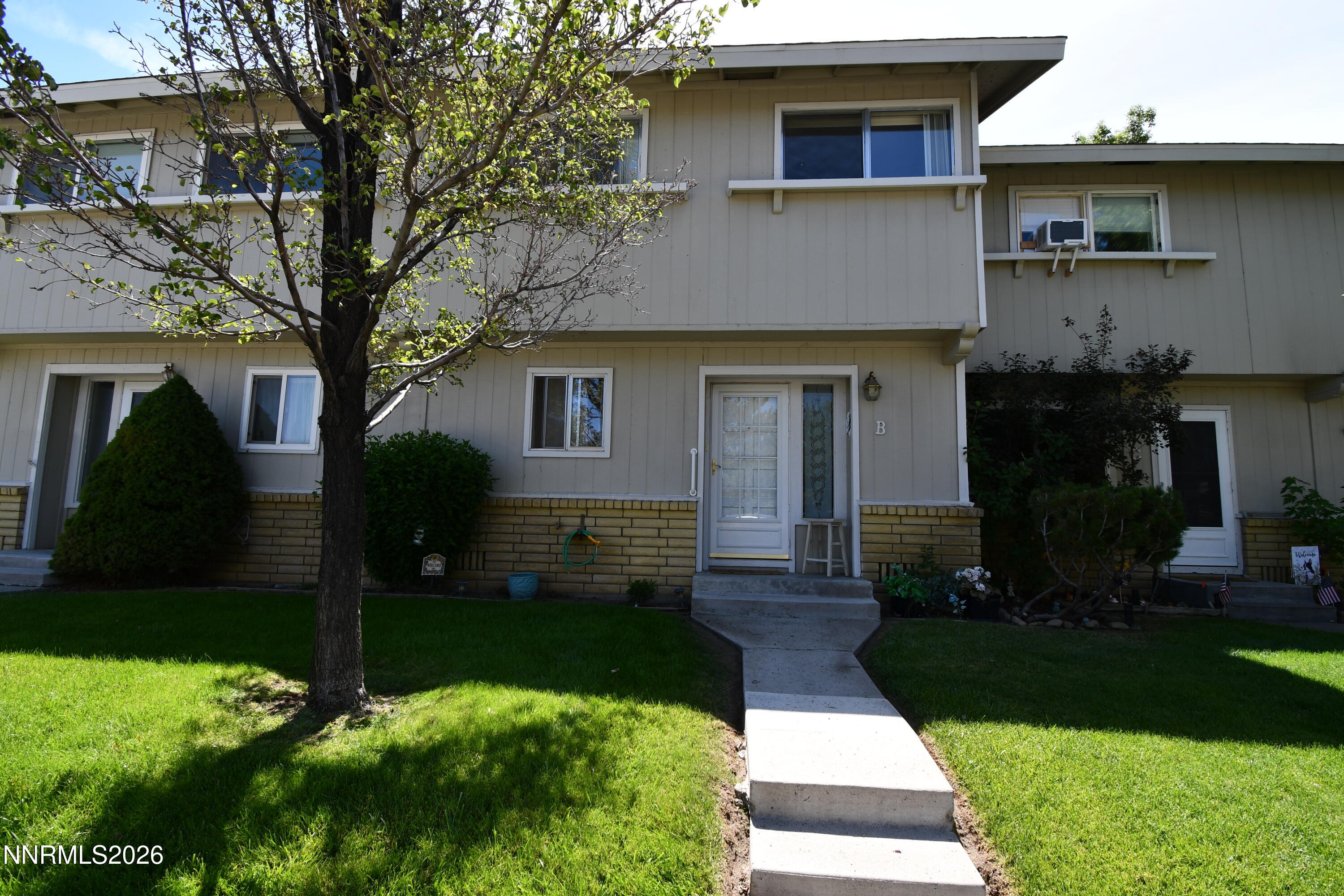 1363 Waterloo Lane B Property Photo 1