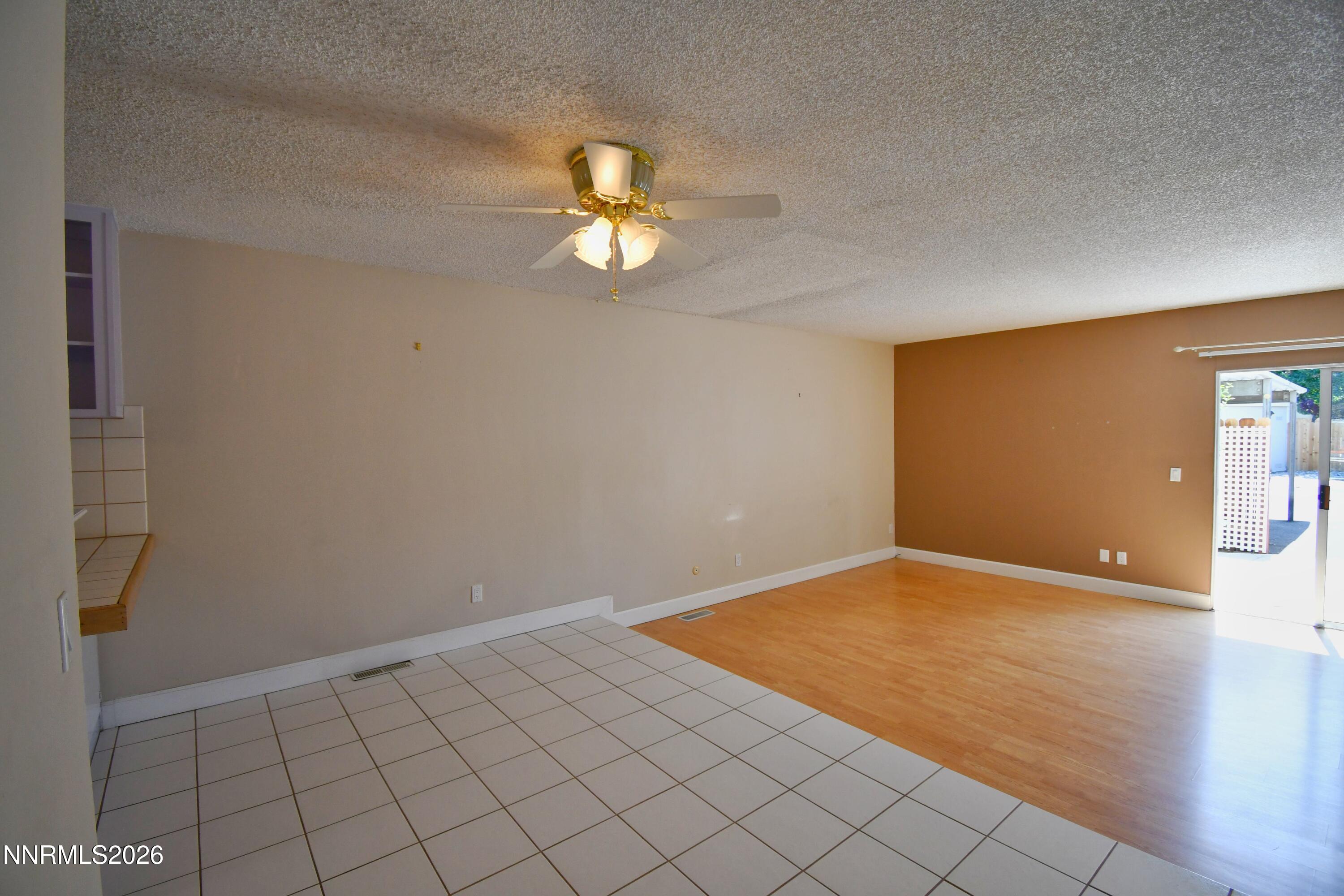 1363 Waterloo Lane B Property Photo 4