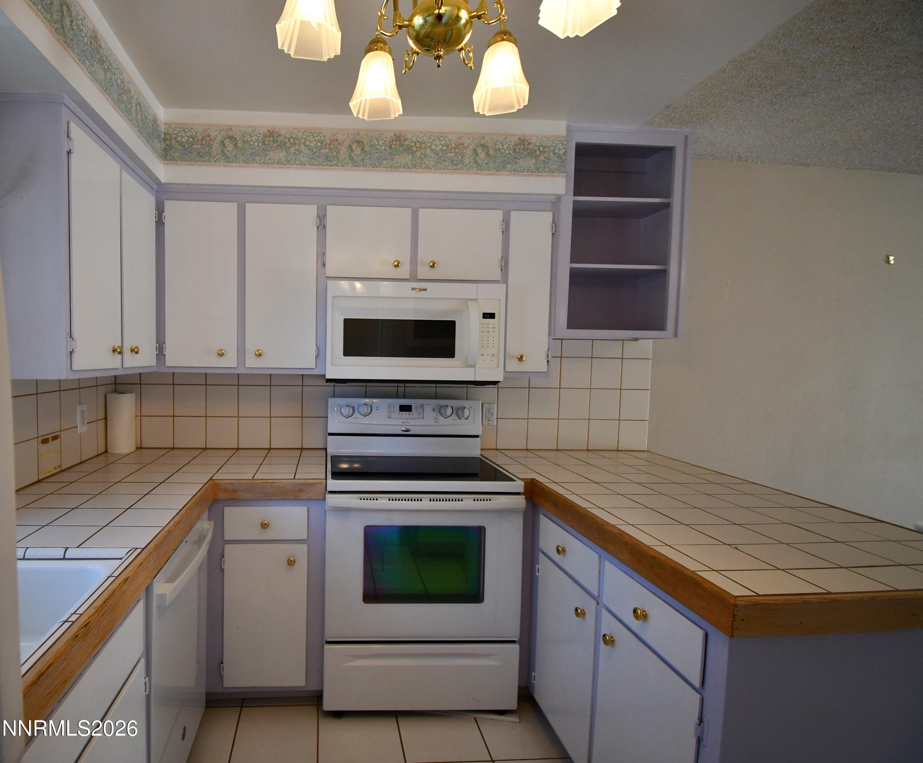 1363 Waterloo Lane B Property Photo 9