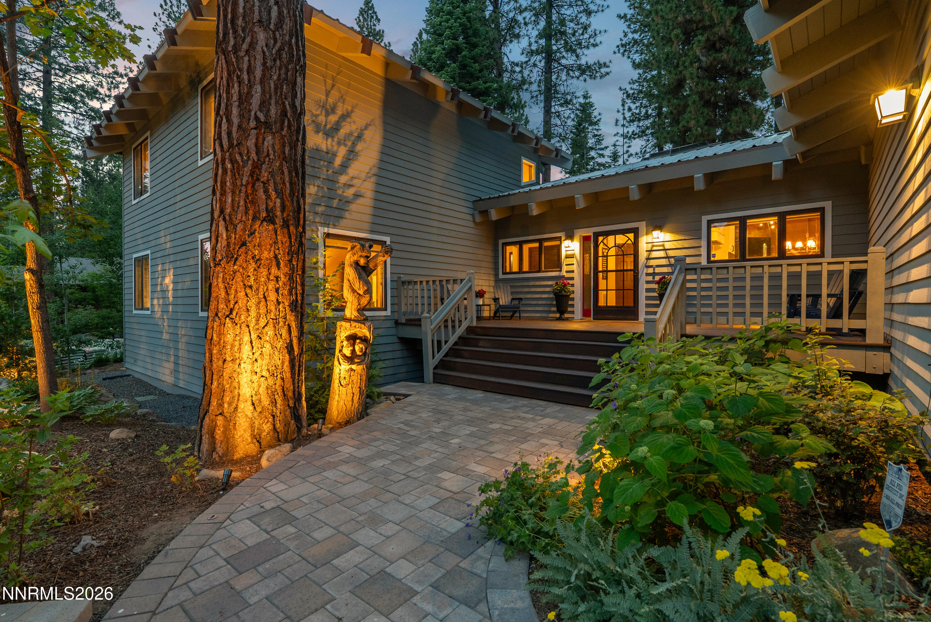730 Martis Peak Road Property Photo 1