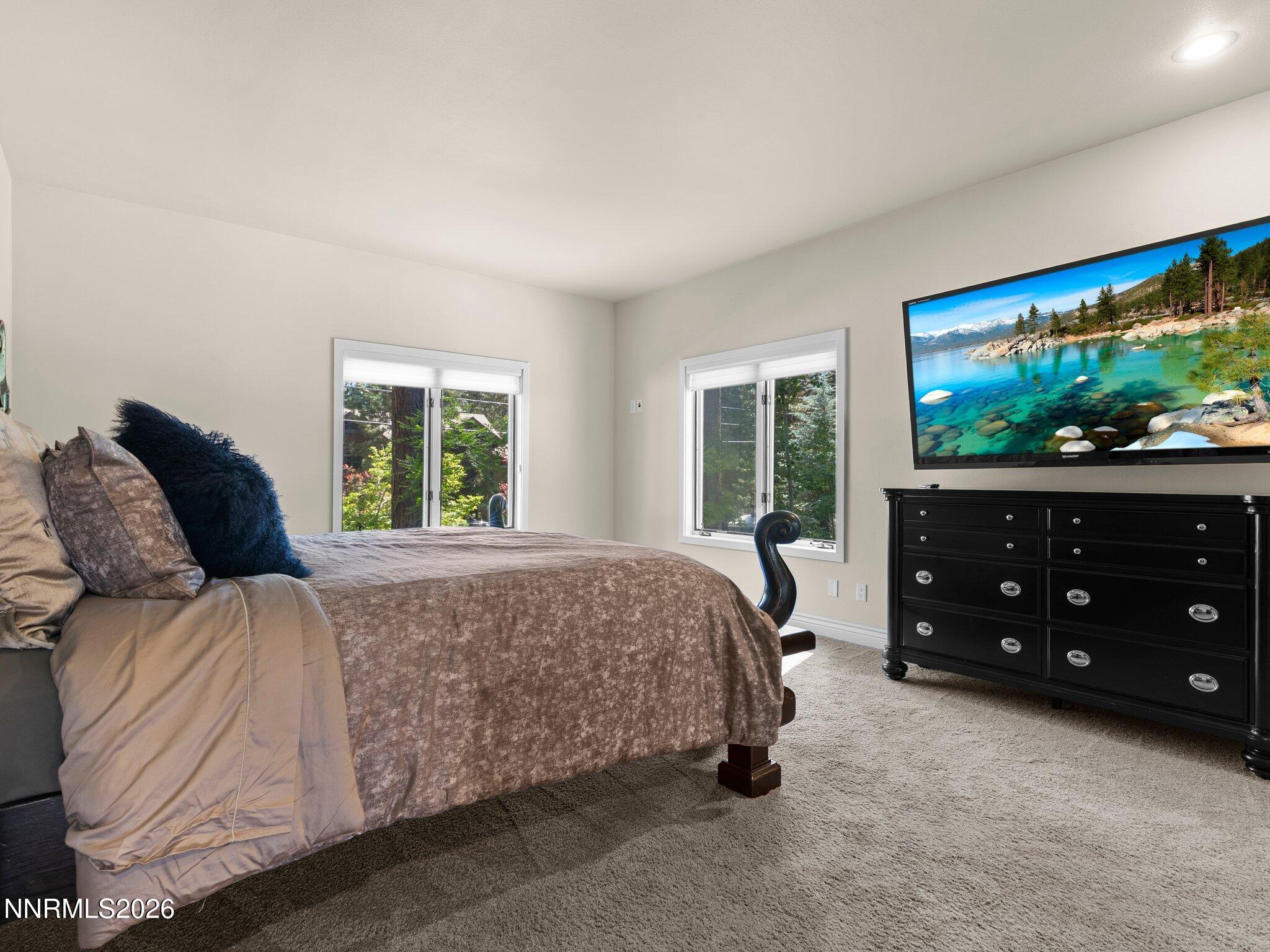 730 Martis Peak Road Property Photo 26