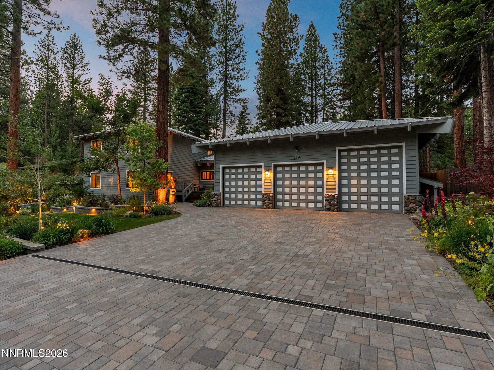 730 Martis Peak Road Property Photo 37