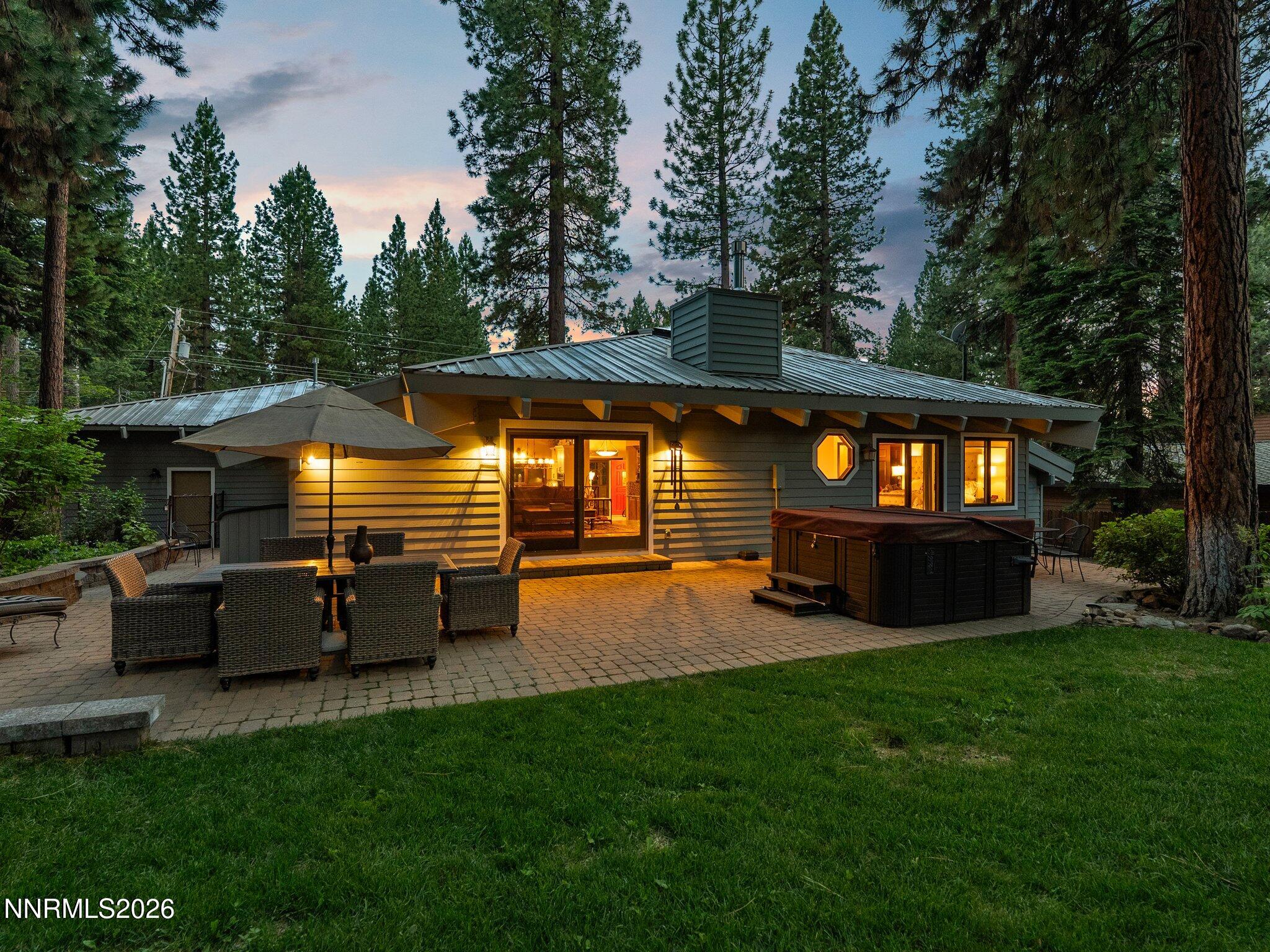 730 Martis Peak Road Property Photo 50