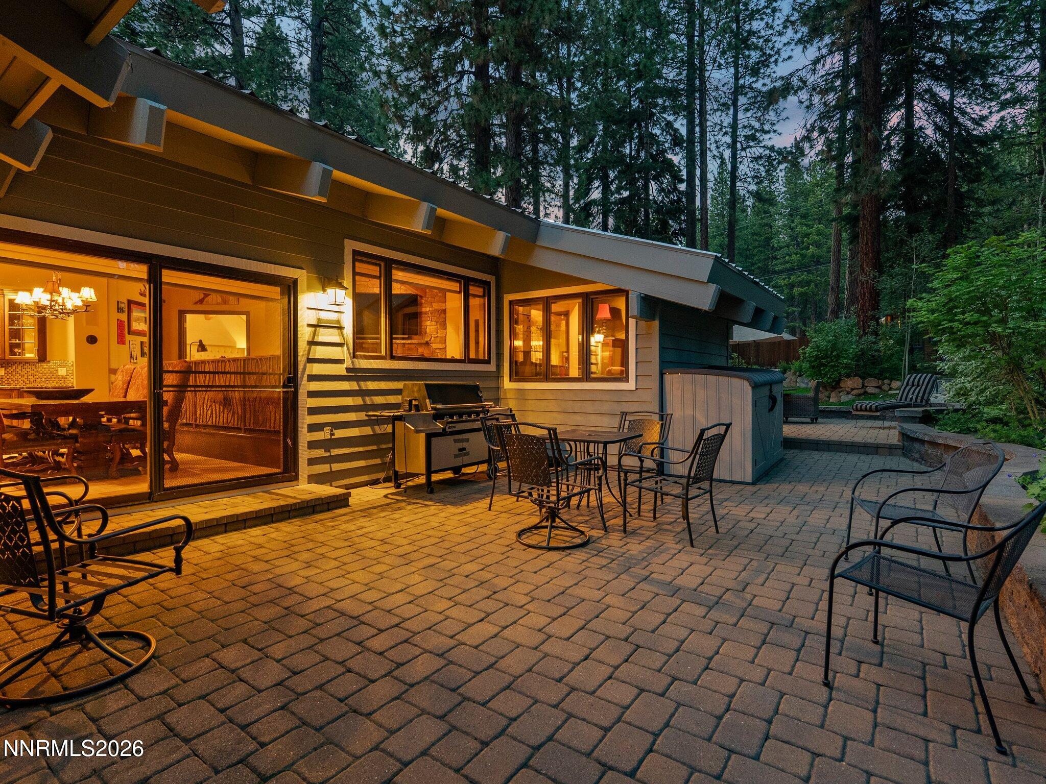 730 Martis Peak Road Property Photo 52