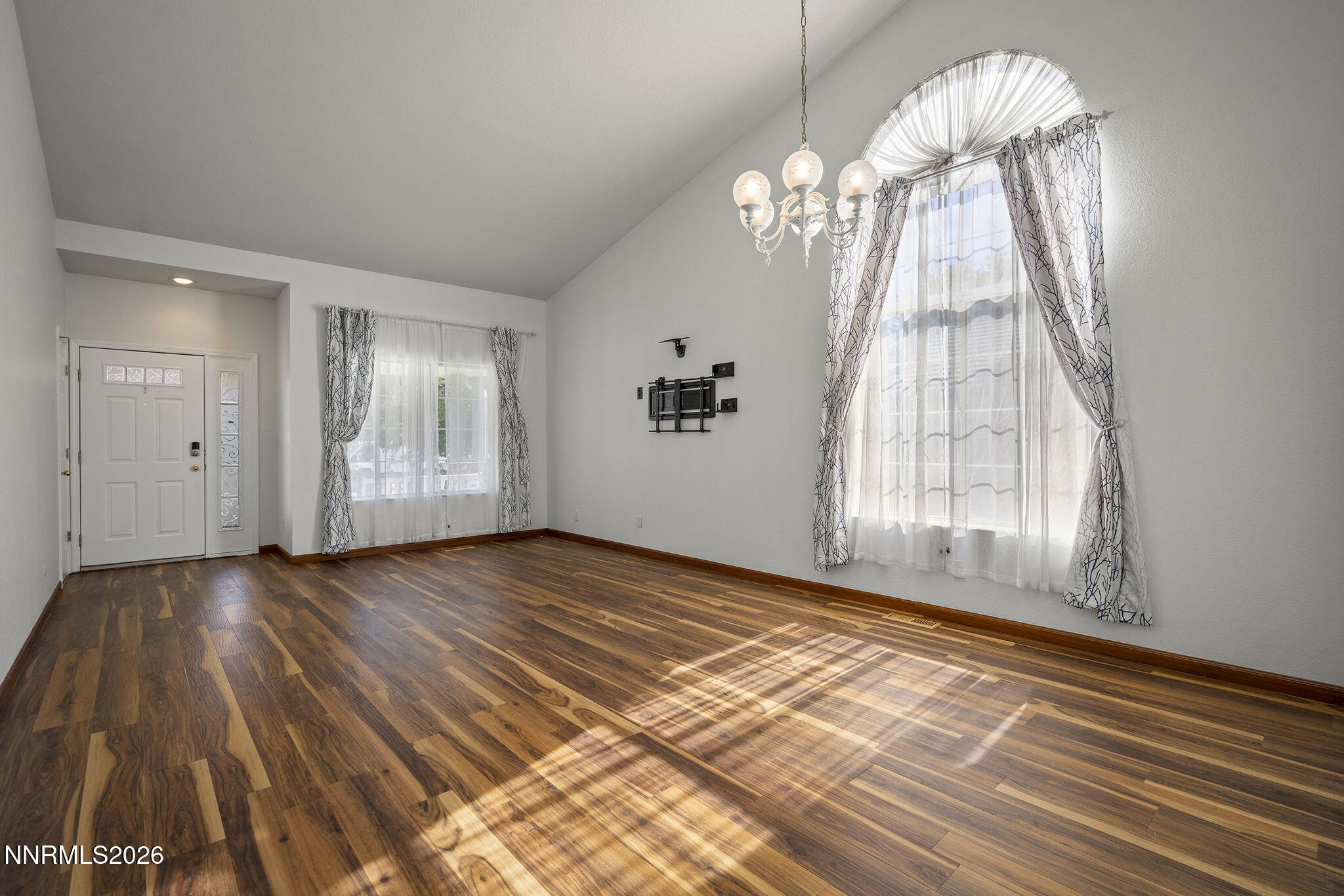 1055 Amico Drive Property Photo 3