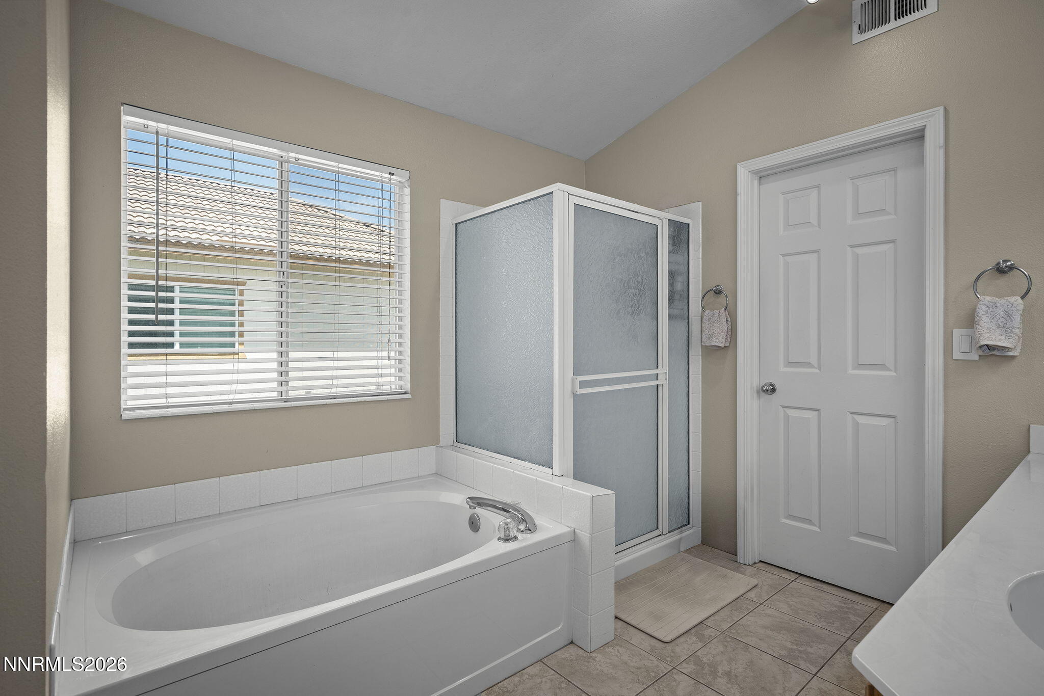 1055 Amico Drive Property Photo 11