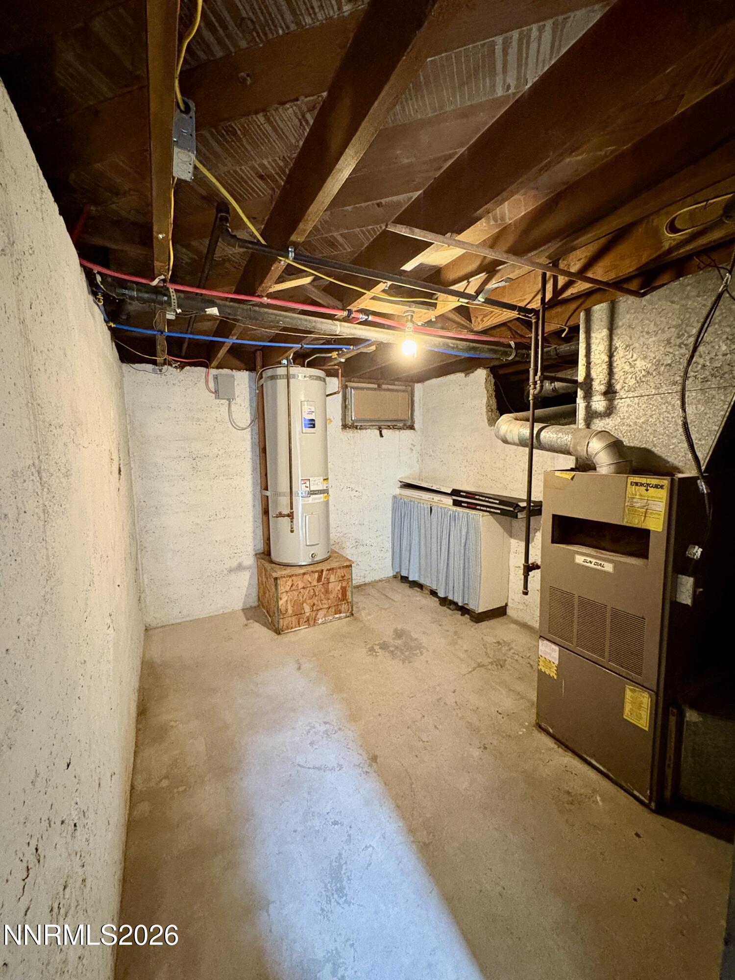 213 1/2 E 4th Street Property Photo 19