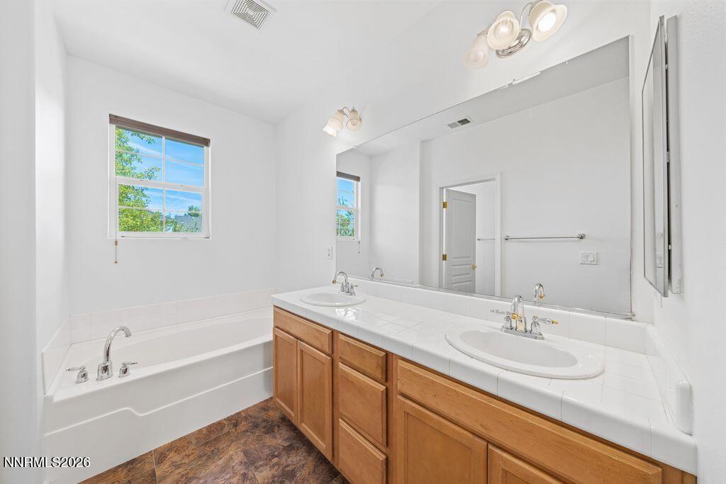 1642 W Minden Village Loop Property Photo 25