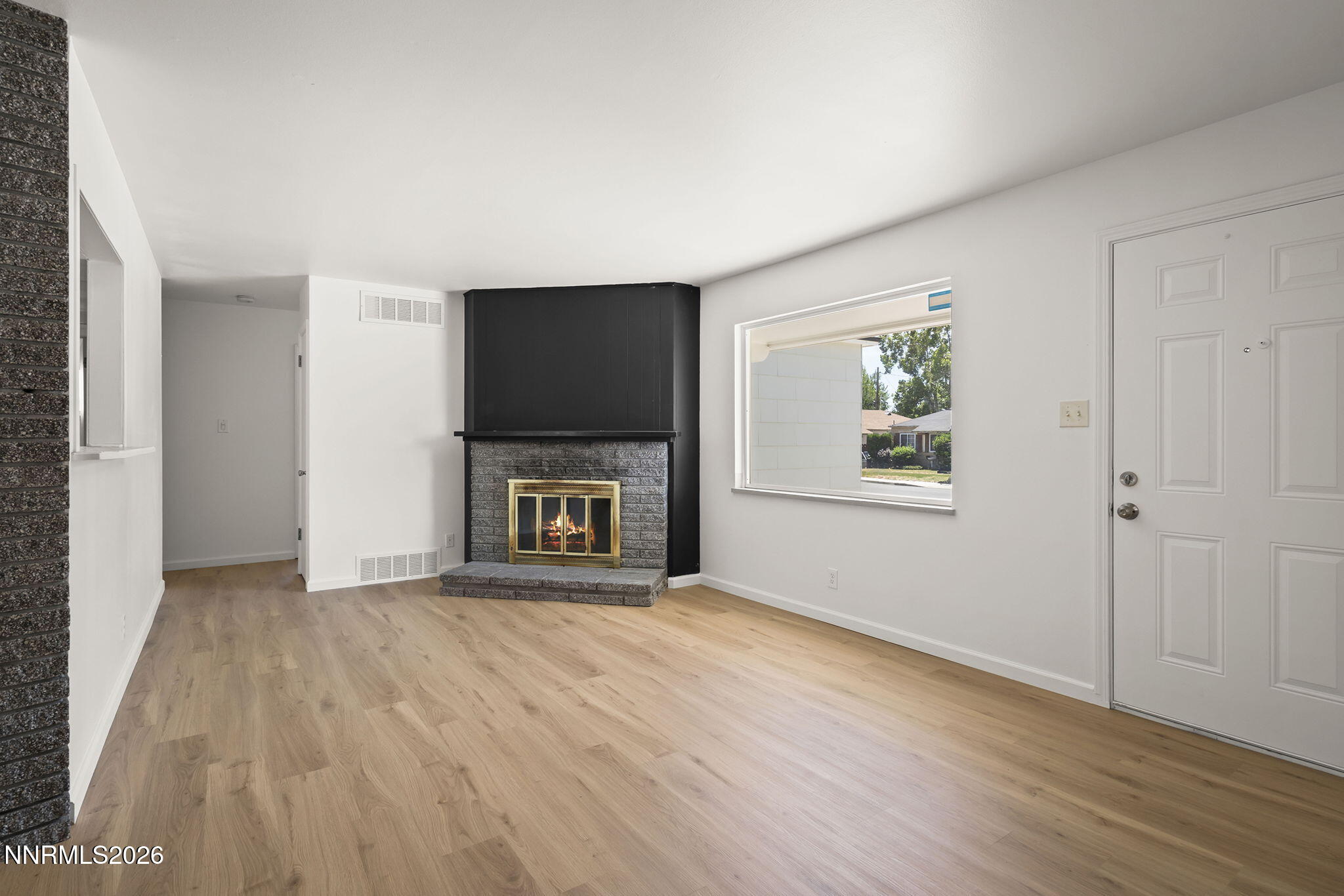 1180 Vance Way Property Photo 3