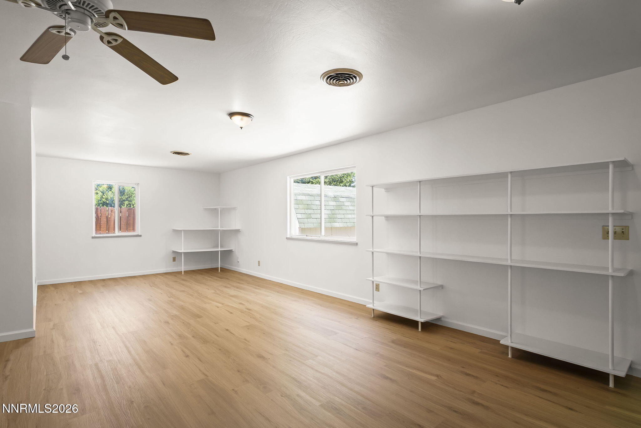 1180 Vance Way Property Photo 8