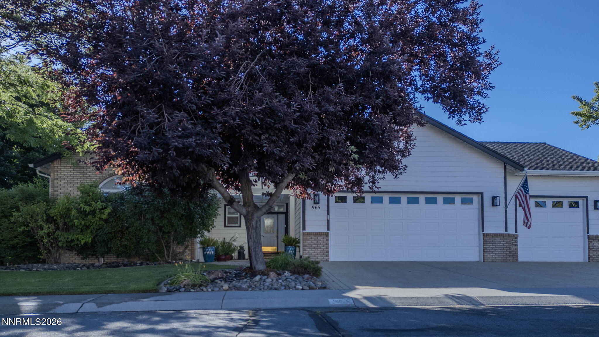 965 Springfield Drive Property Photo 12
