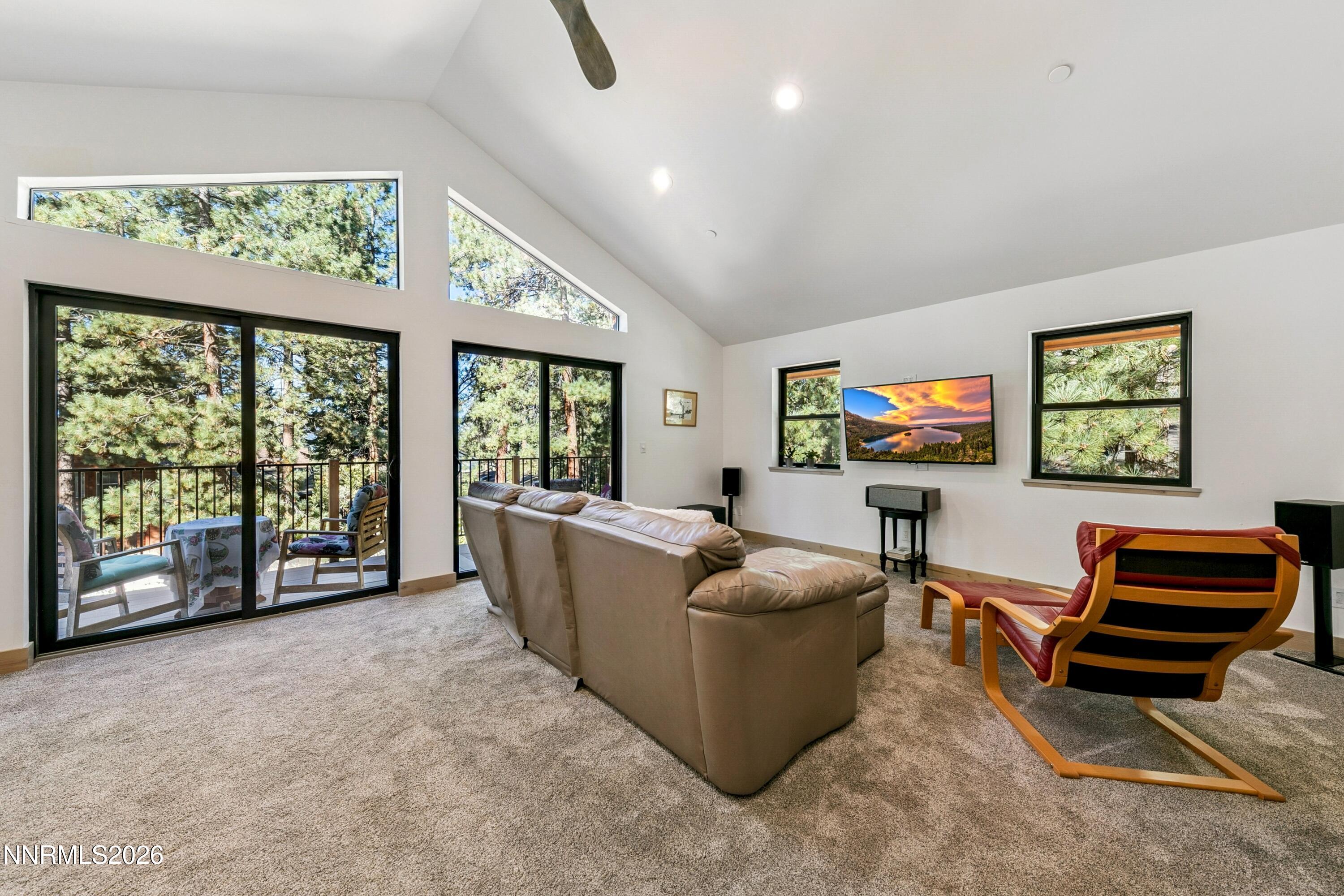 104 Daggett Way Property Photo 41