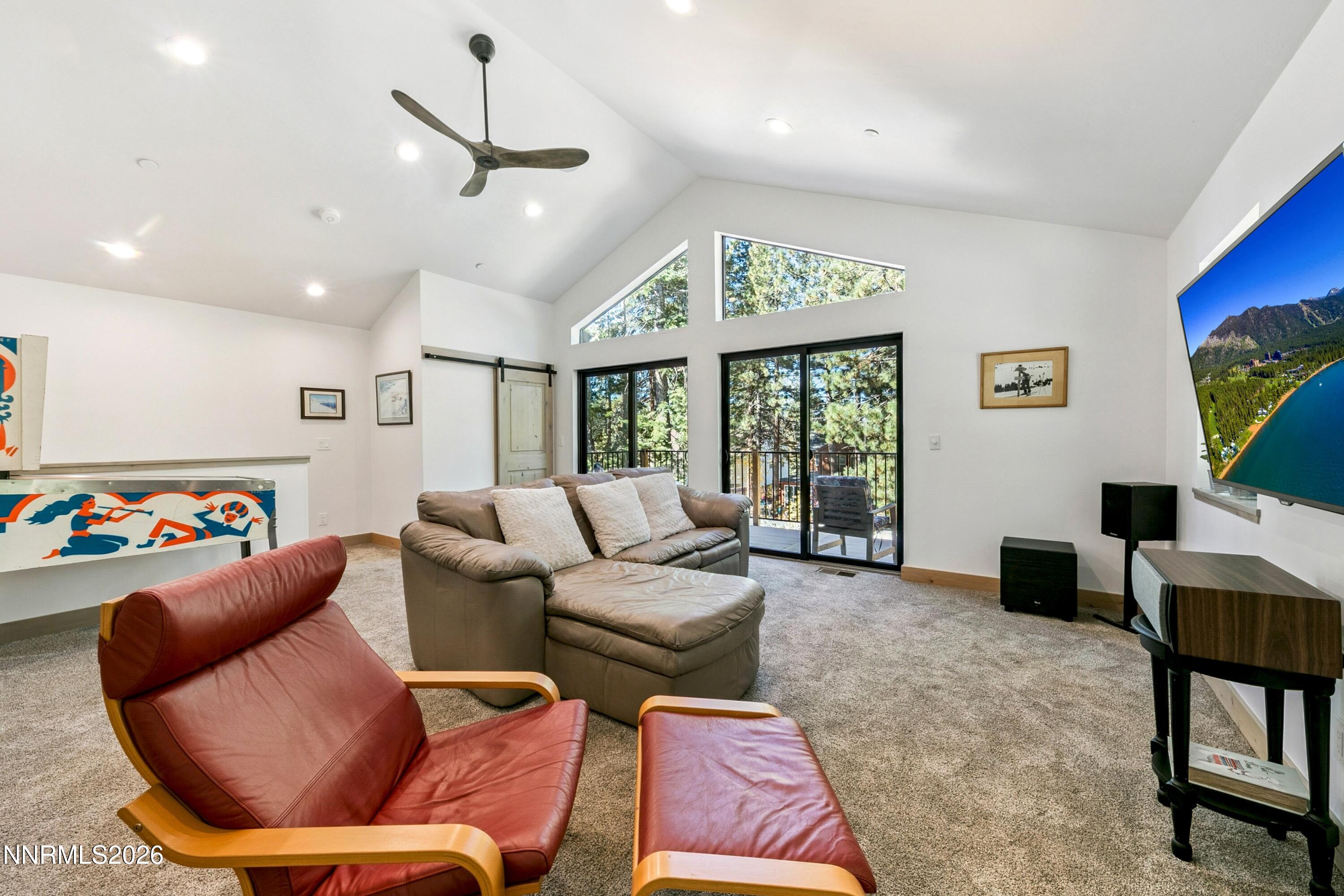 104 Daggett Way Property Photo 42