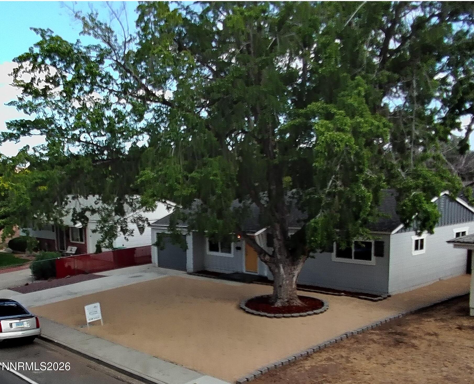 1145 York Way Property Photo 3