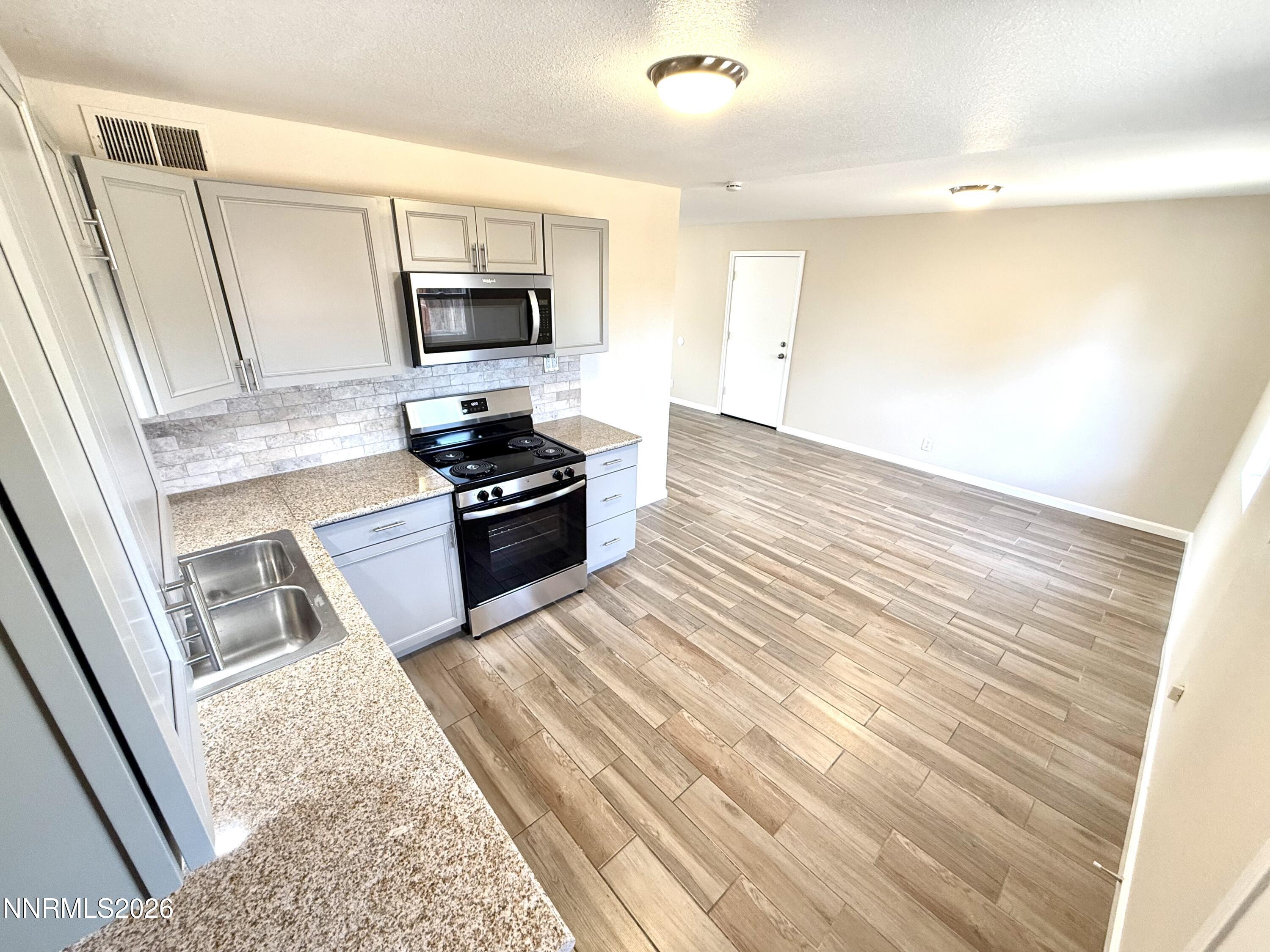 1145 York Way Property Photo 21
