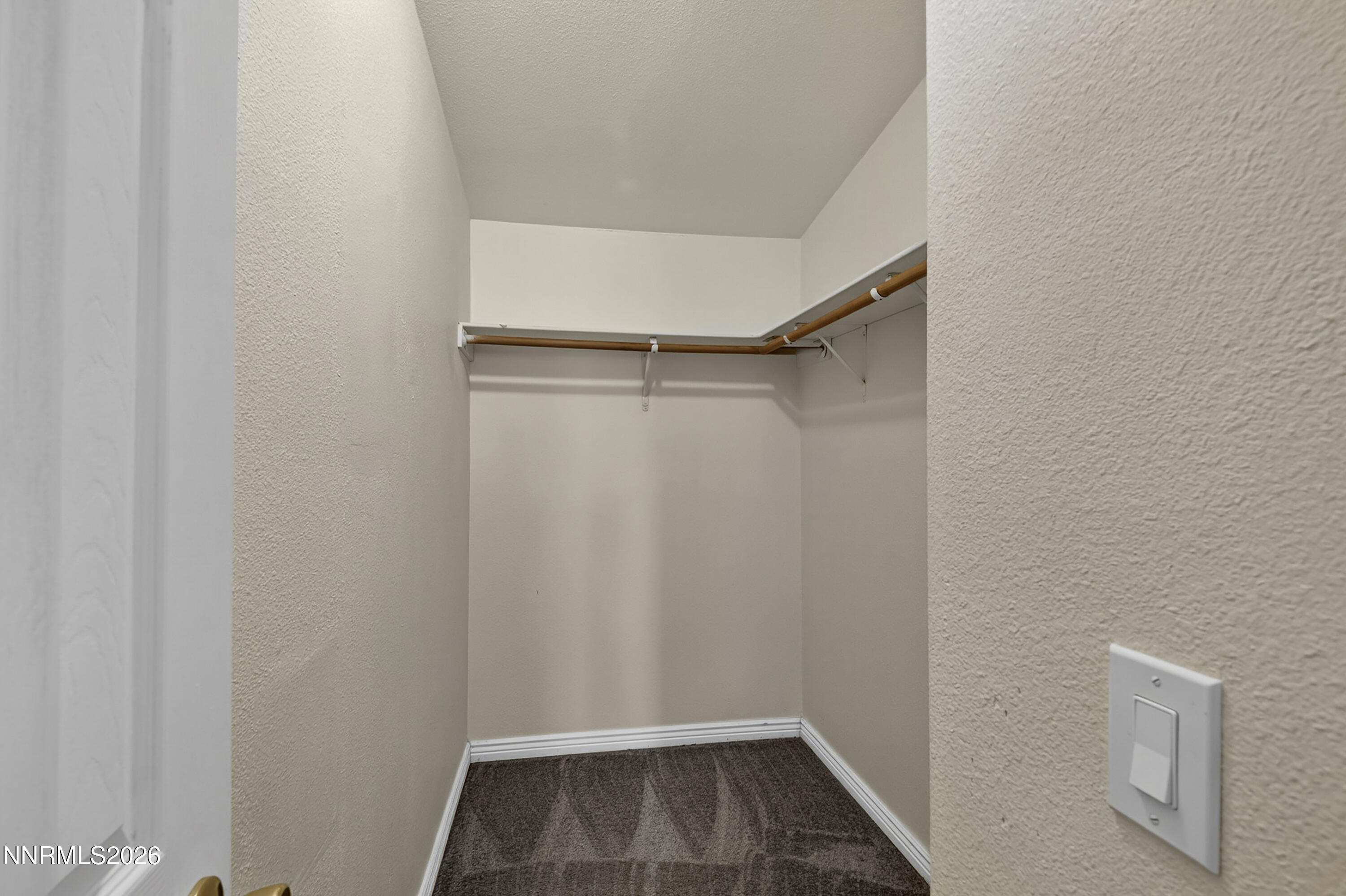 695 Dillon Lane Property Photo 3