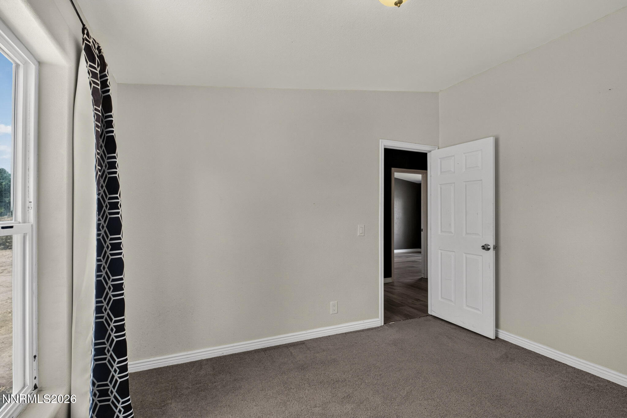 695 Dillon Lane Property Photo 17