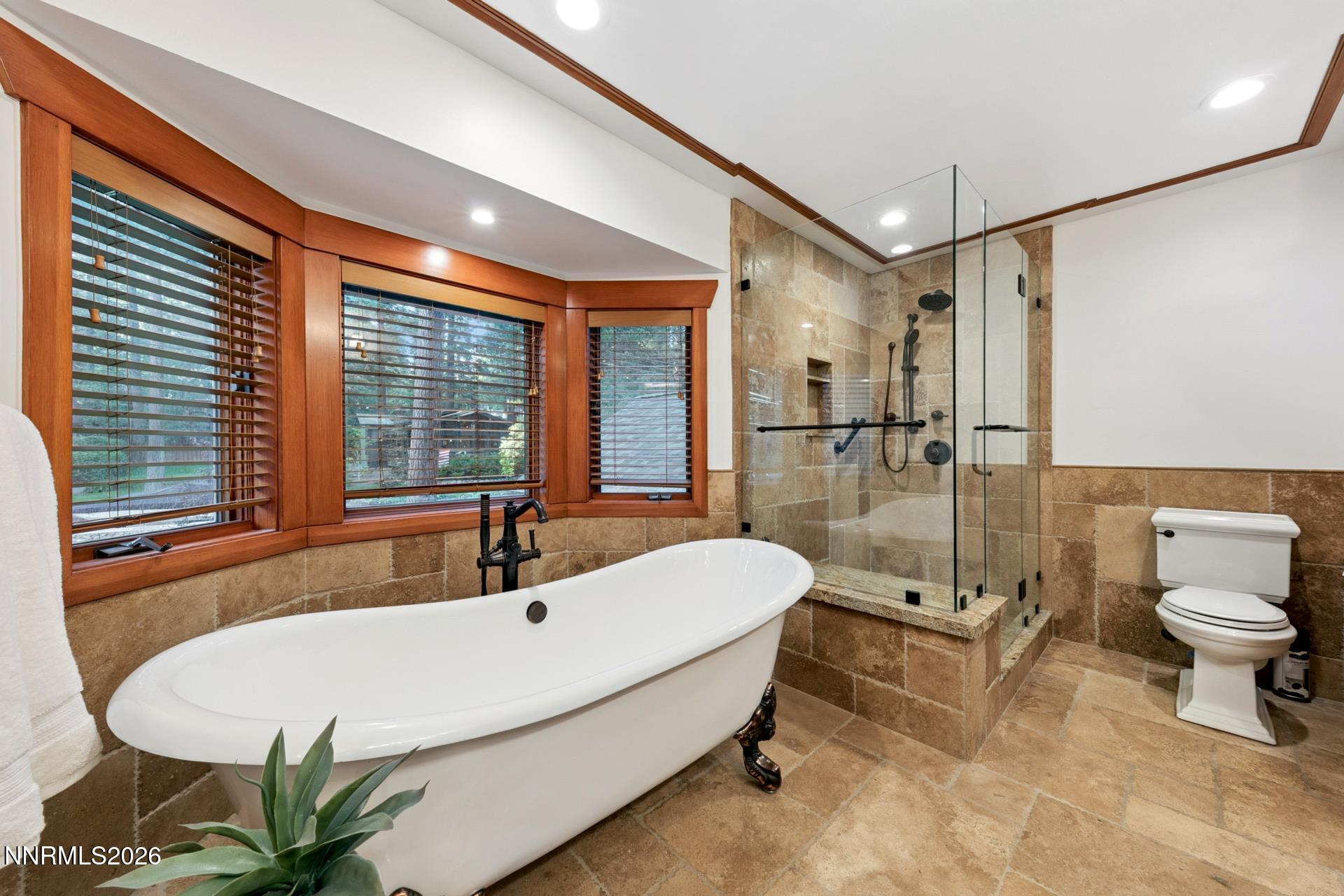 260008604 Property Photo 23