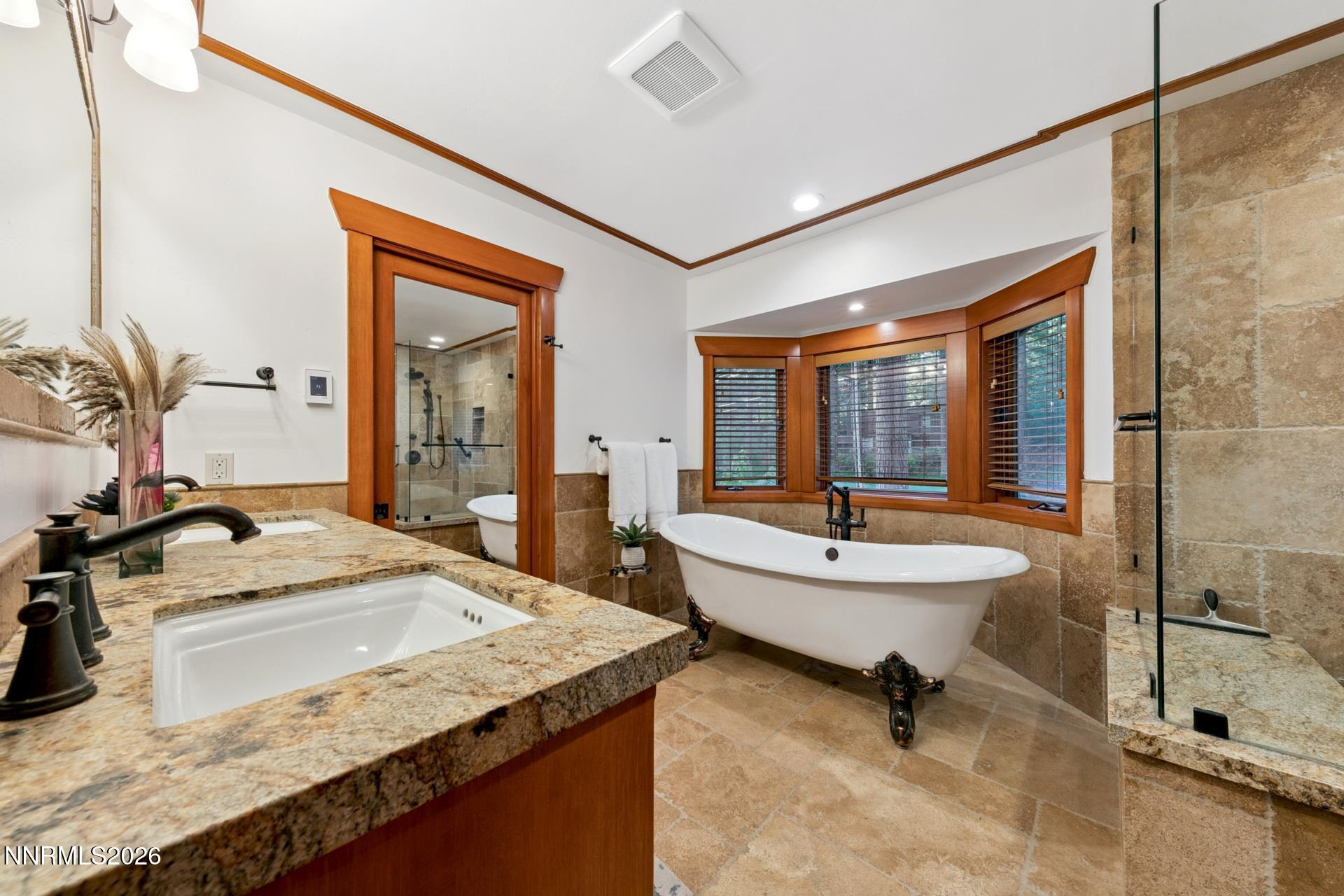 260008604 Property Photo 24