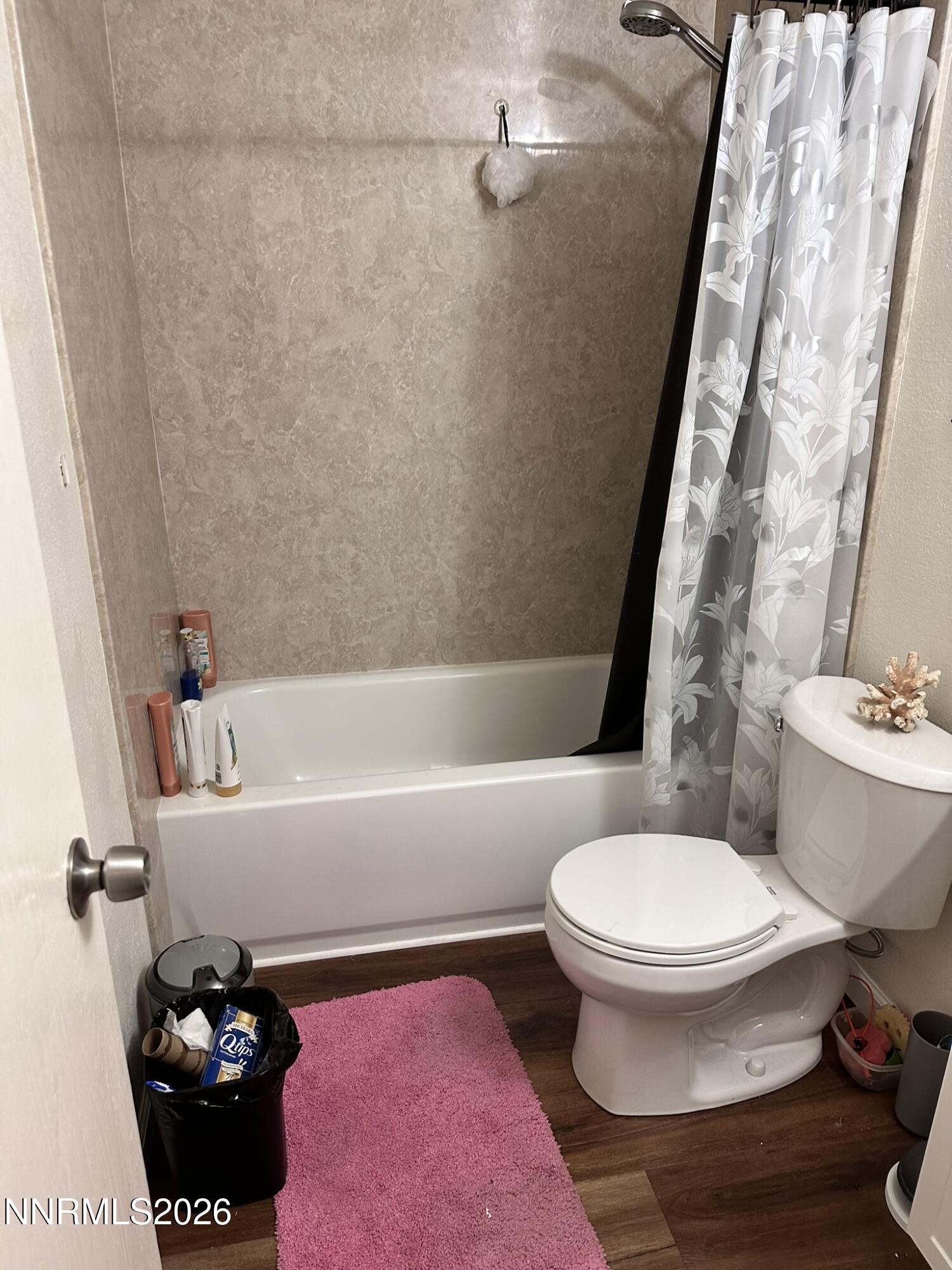 200 E Park Street - Duplex Property Photo 10