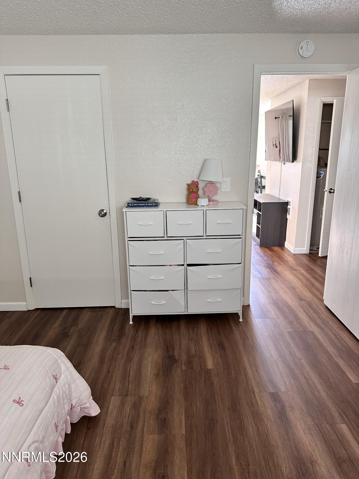 200 E Park Street - Duplex Property Photo 24