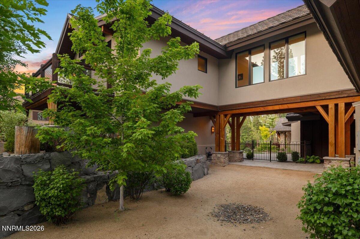 5900 Chambery Circle Property Photo 8