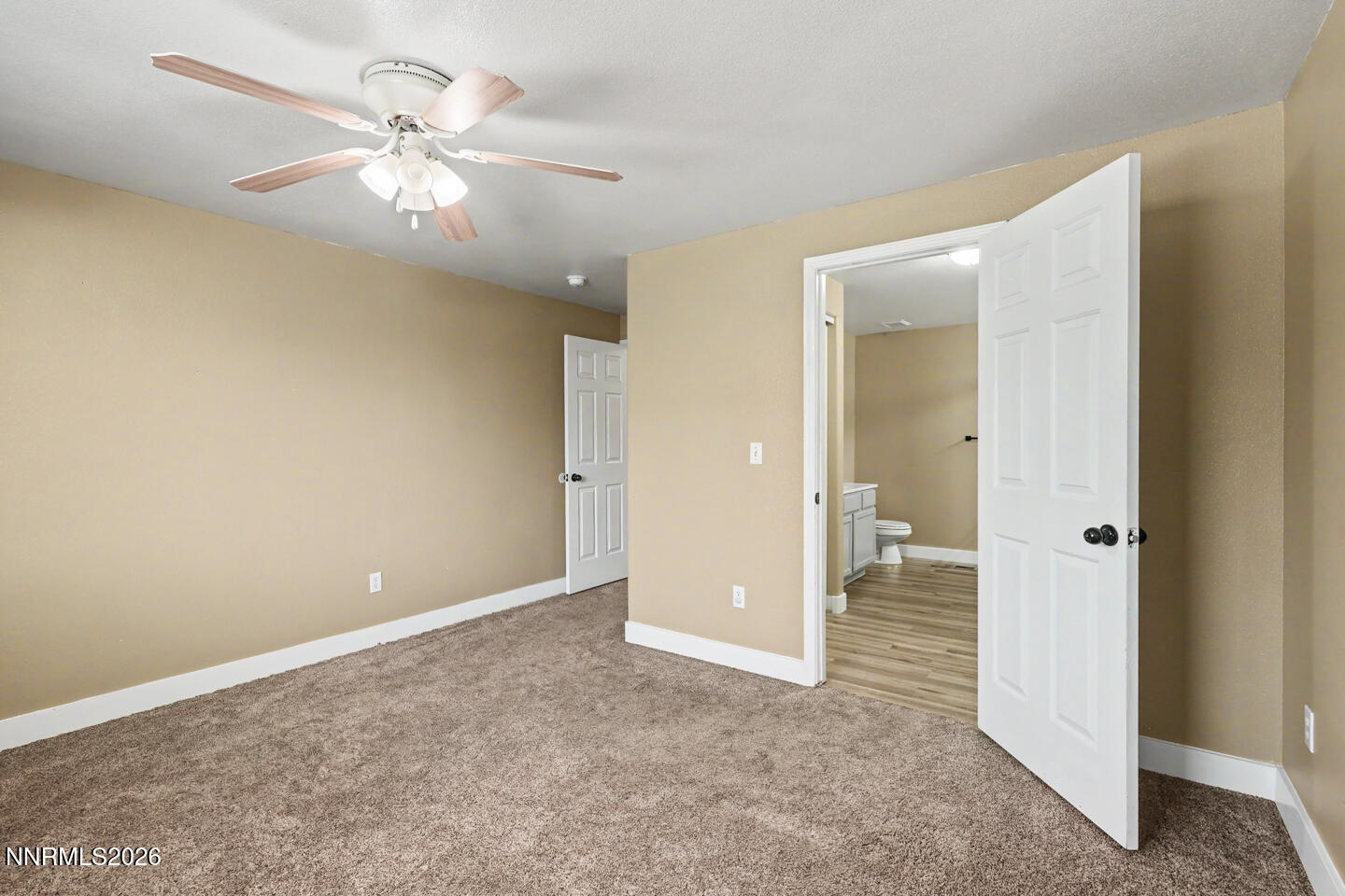 1236 Goldeneye Drive Property Photo 9