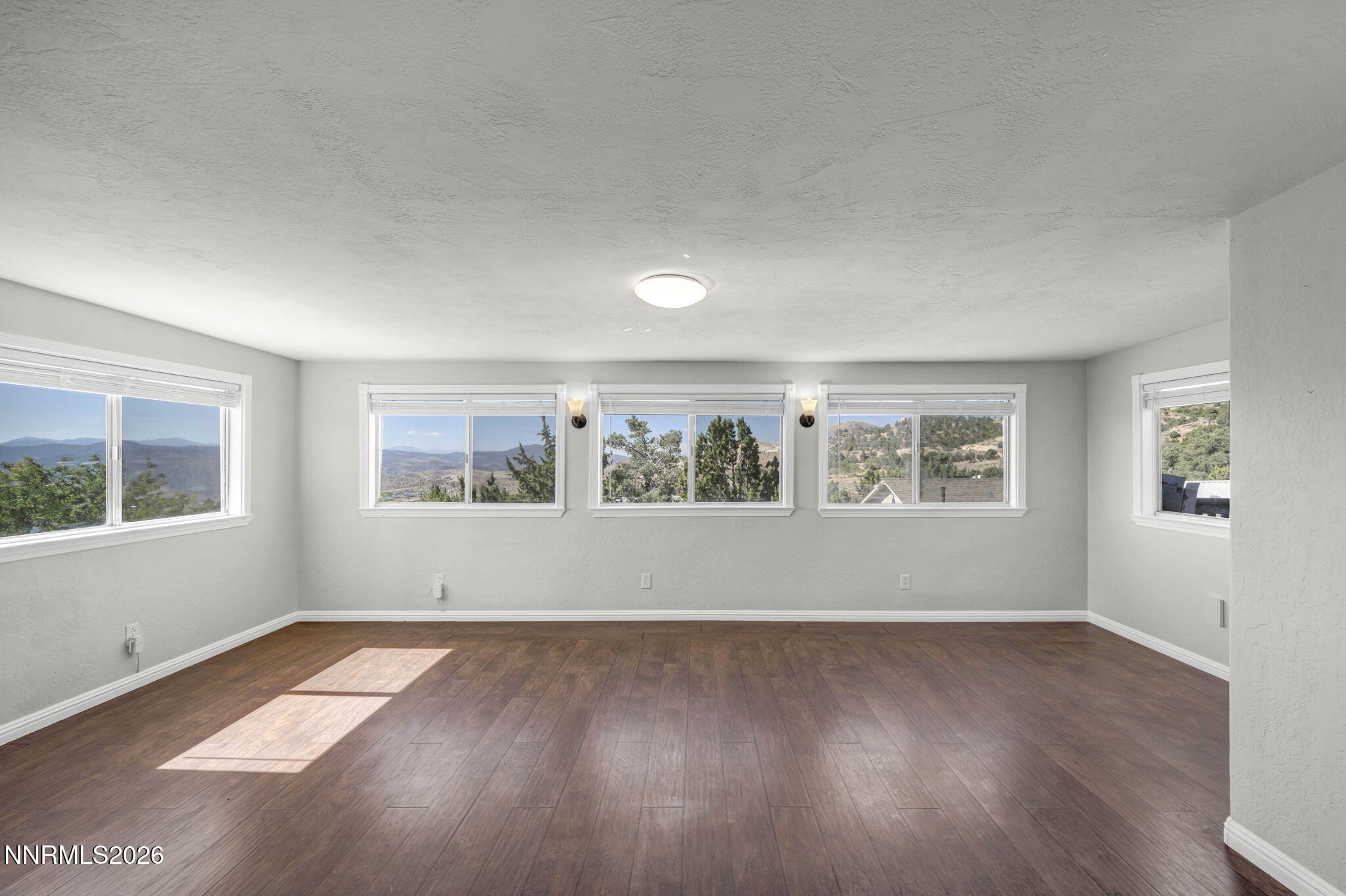 27 Mcclellan Peak Drive Property Photo 7