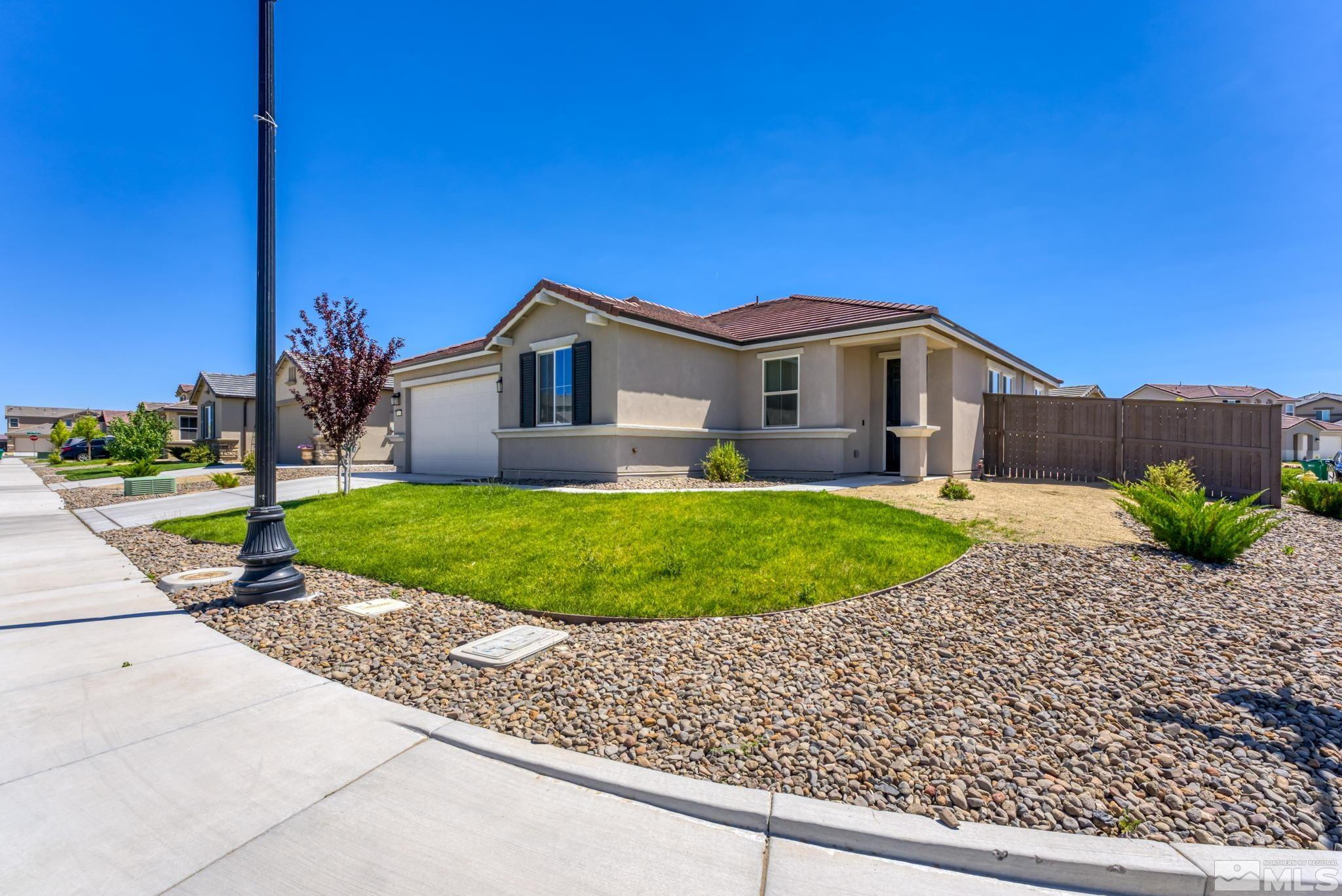 6934 Wild River Way Property Photo 2