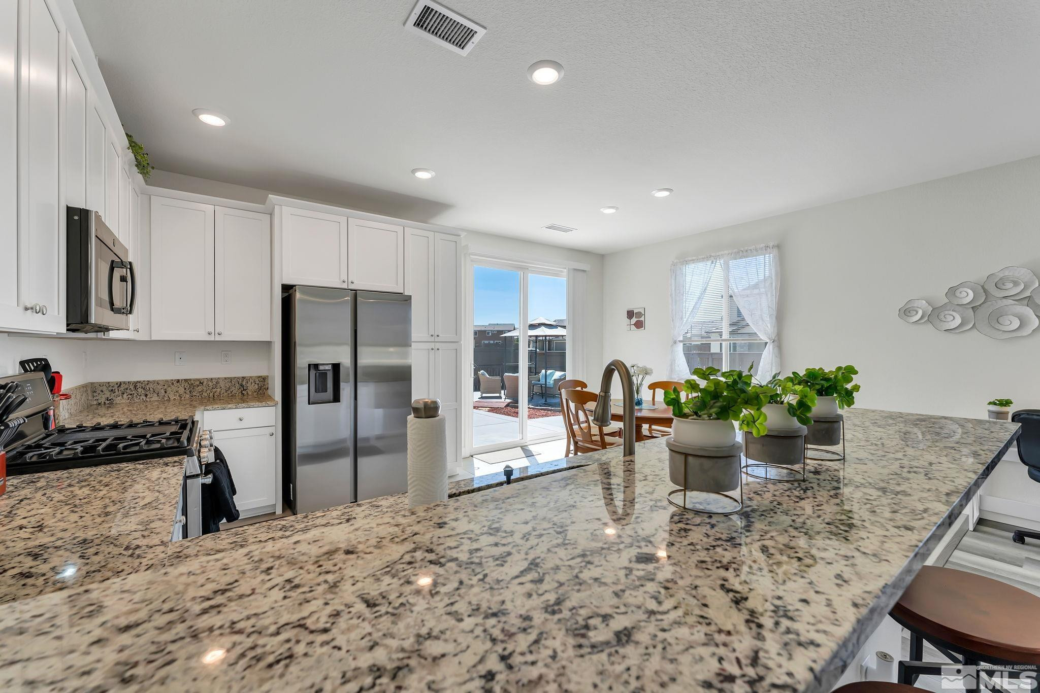 6934 Wild River Way Property Photo 13