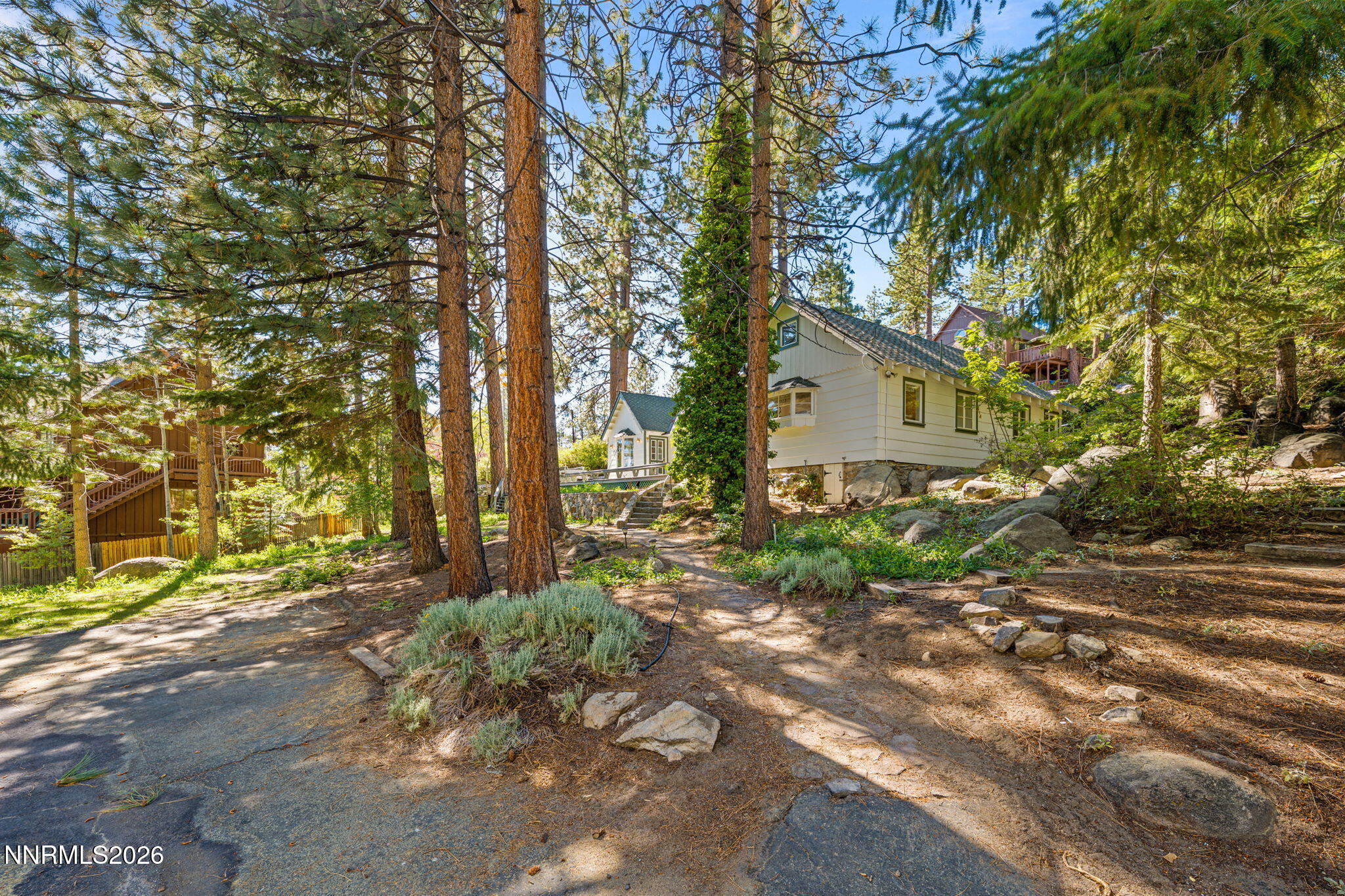 652 Freel Drive Property Photo 18