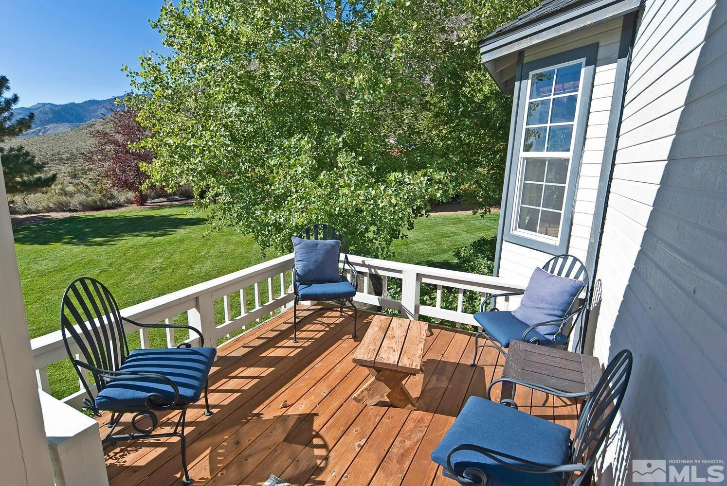 400 California Road Property Photo 7