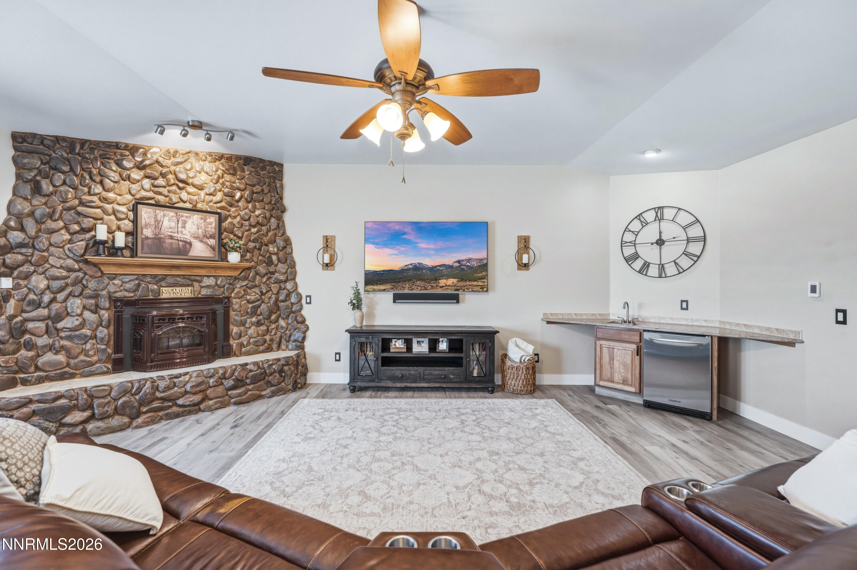 635 Valle Verde Drive Property Photo 13
