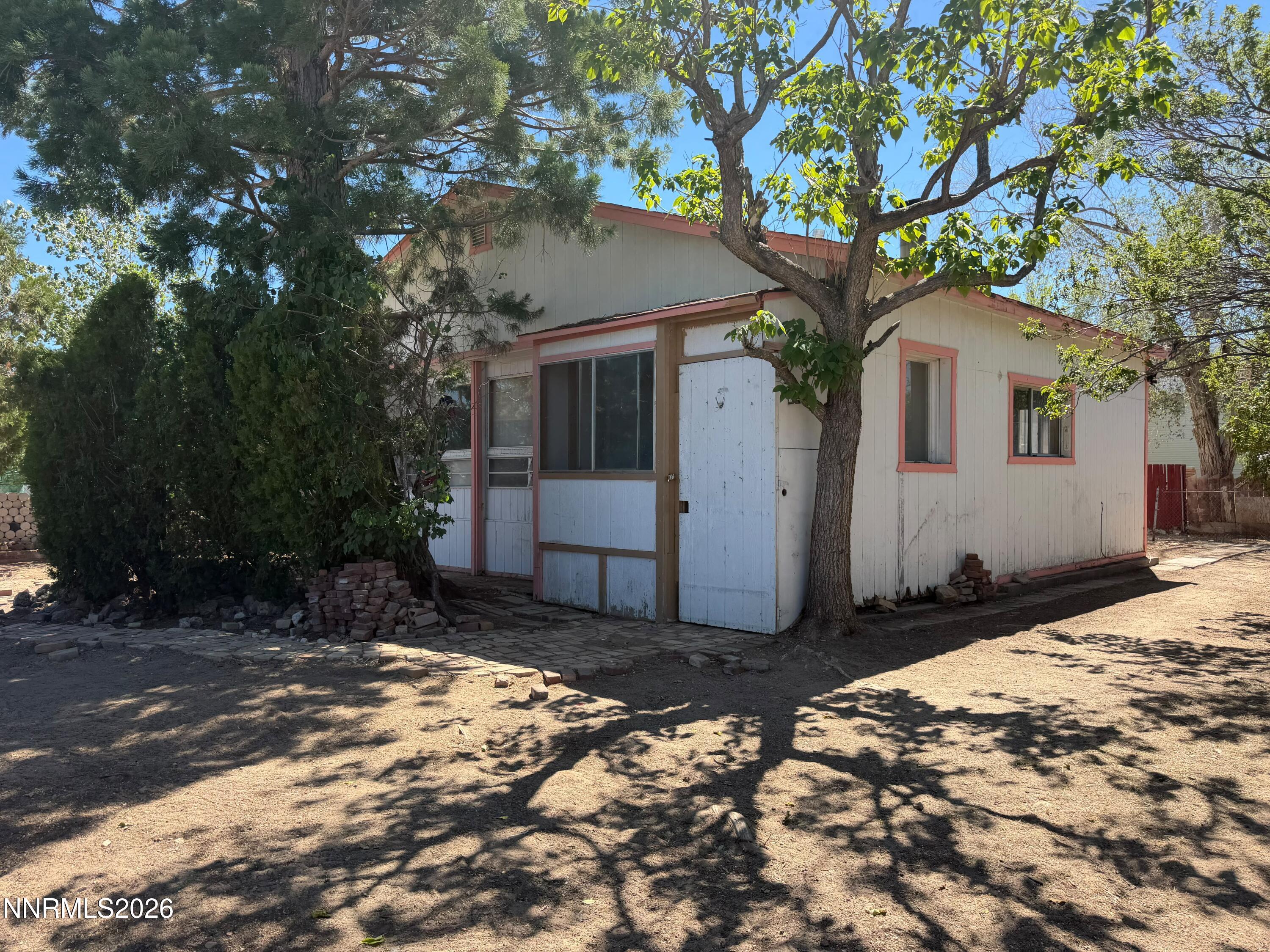 185 Kennedy Drive Property Photo 1