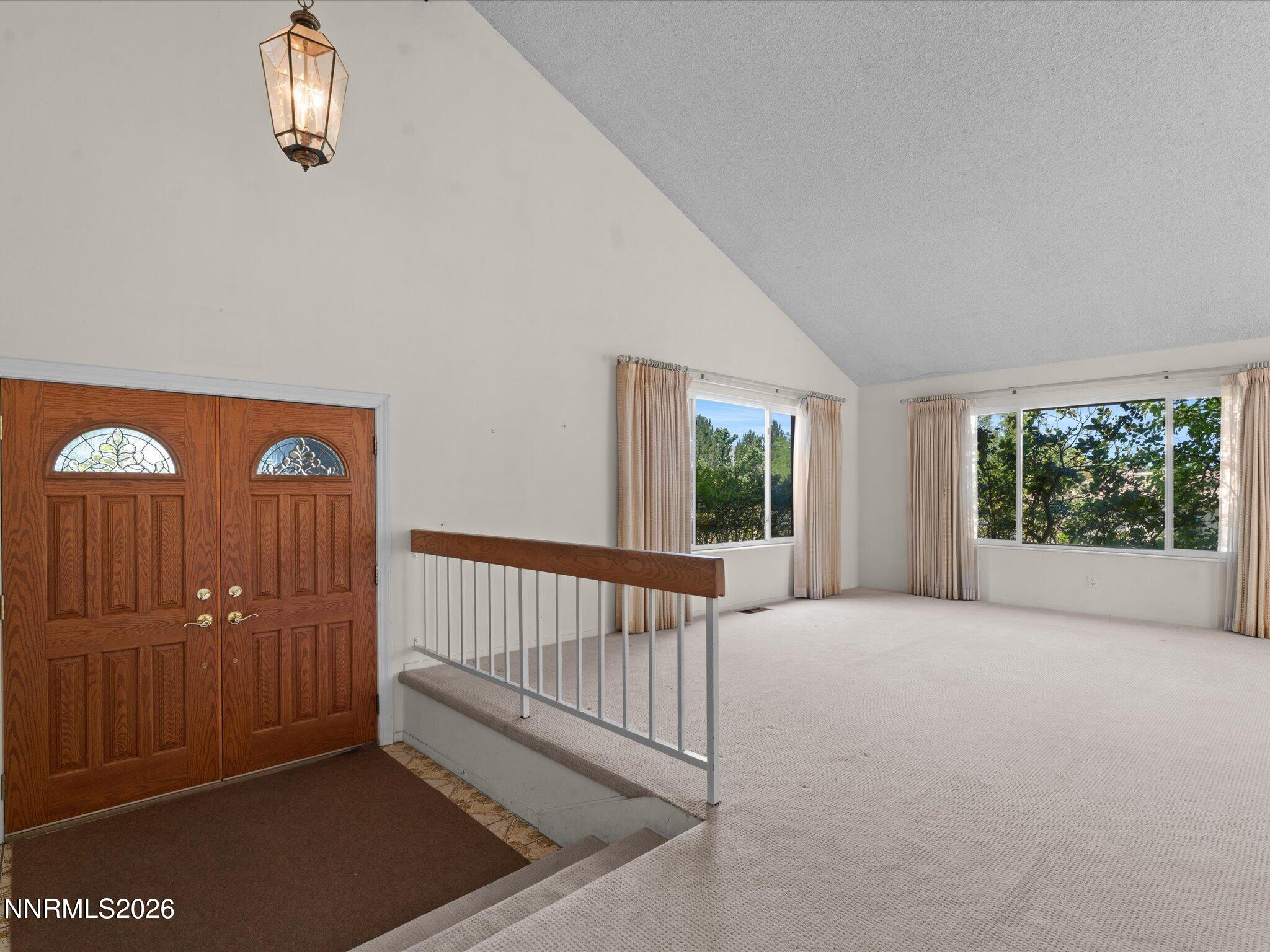 3395 Thornhill Drive Property Photo 6