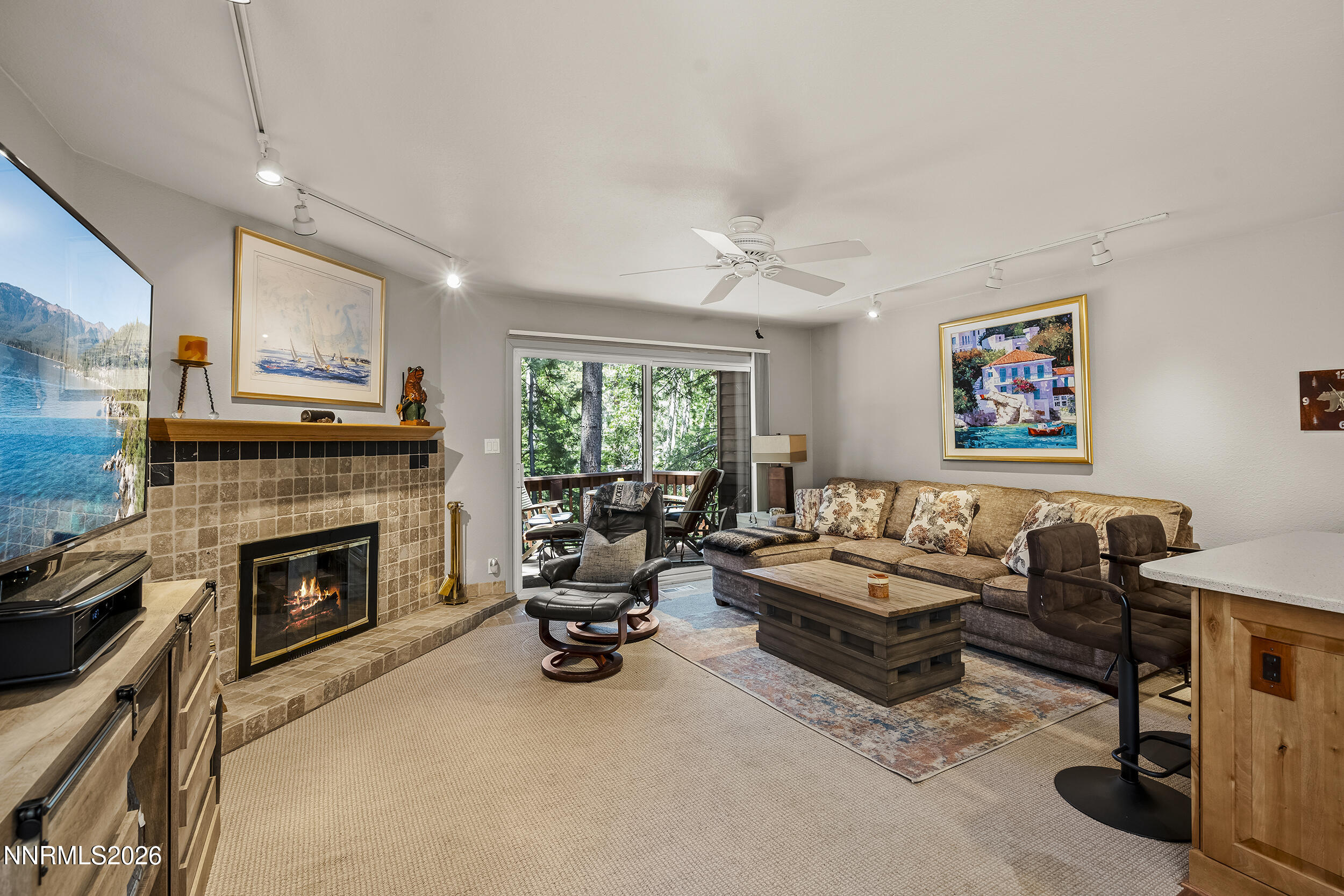 971 Fairway Boulevard Unit 17 Property Photo 2