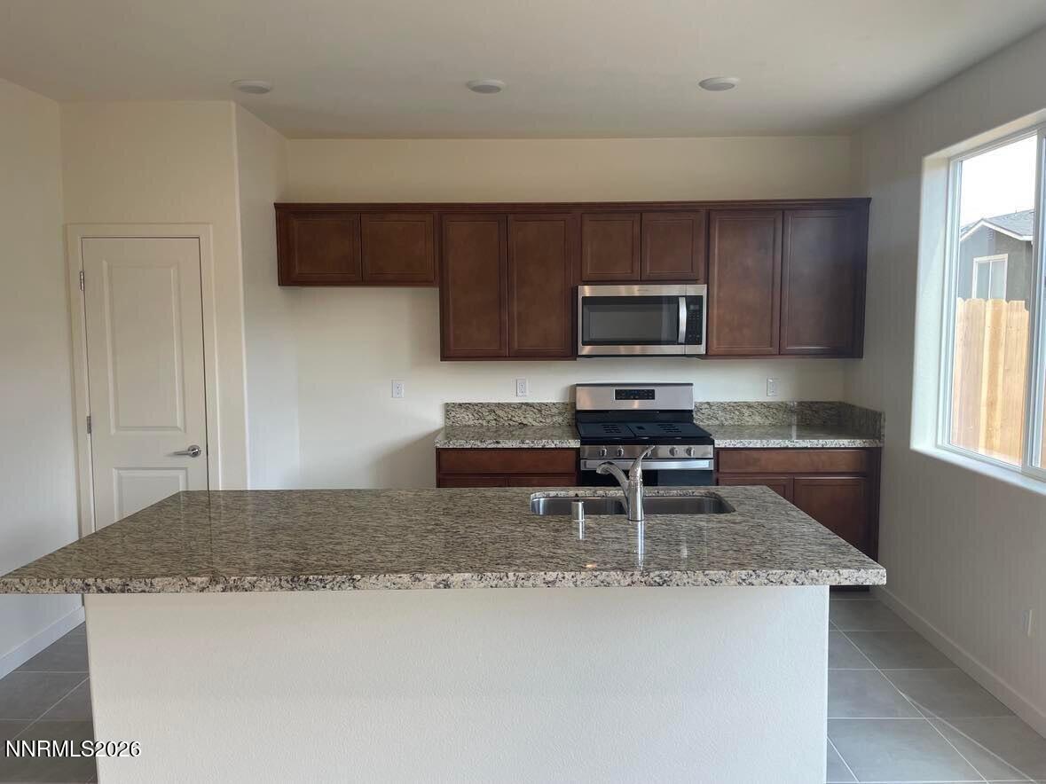 4940 Cavestone Road Property Photo 4