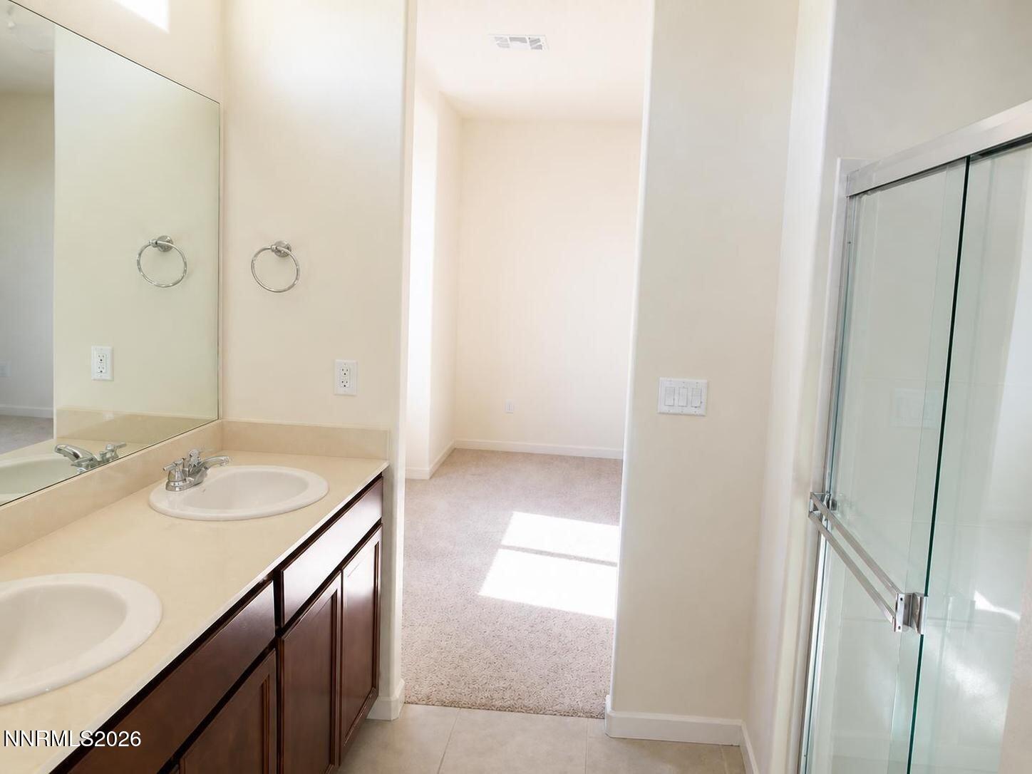 4940 Cavestone Road Property Photo 8