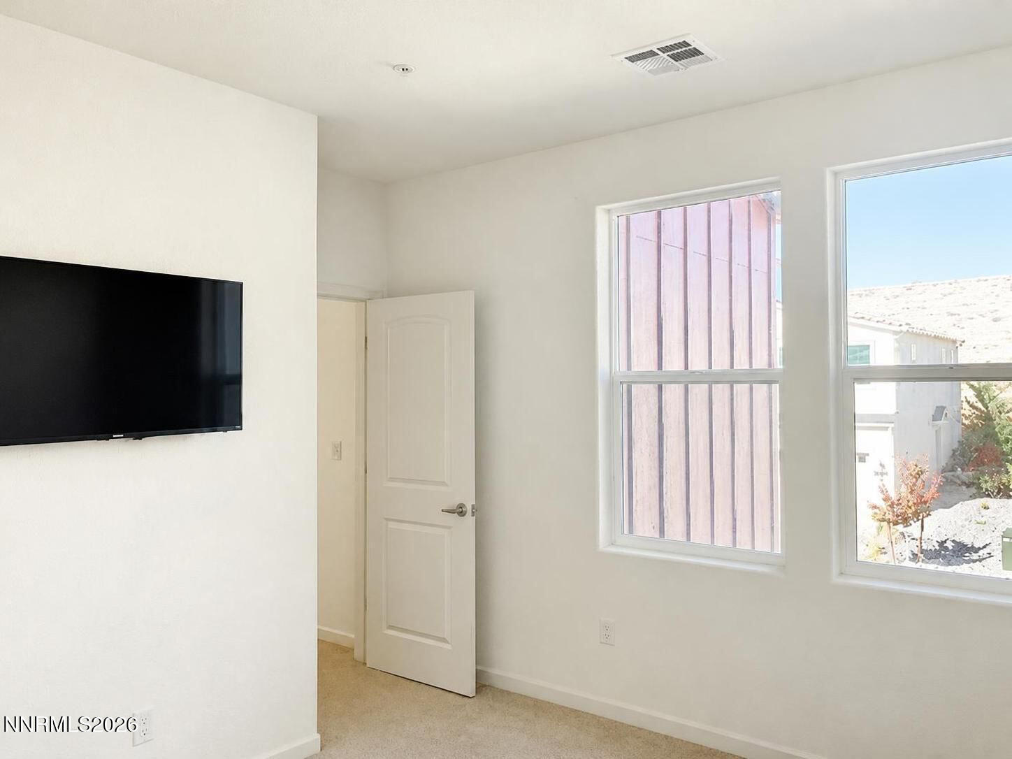 4940 Cavestone Road Property Photo 10