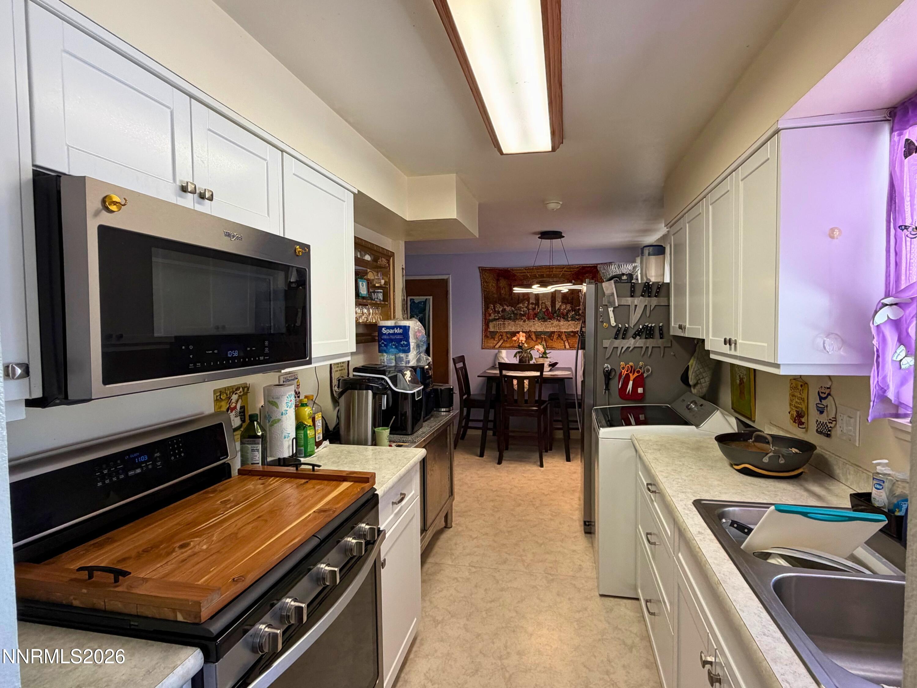 215 N Allen Street Property Photo 4